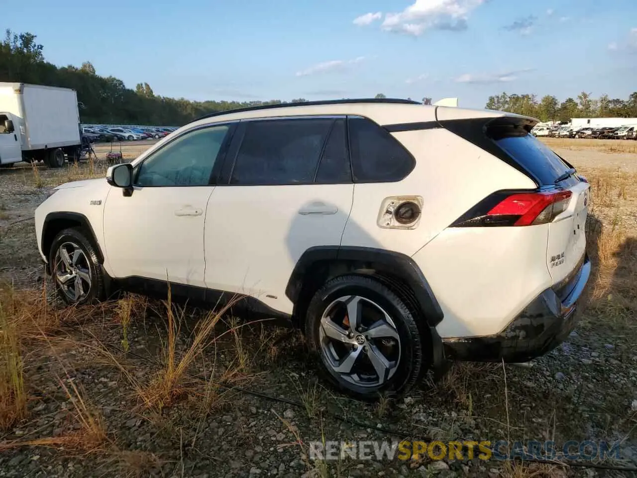 2 Photograph of a damaged car JTMAB3FV6MD005575 TOYOTA RAV4 2021