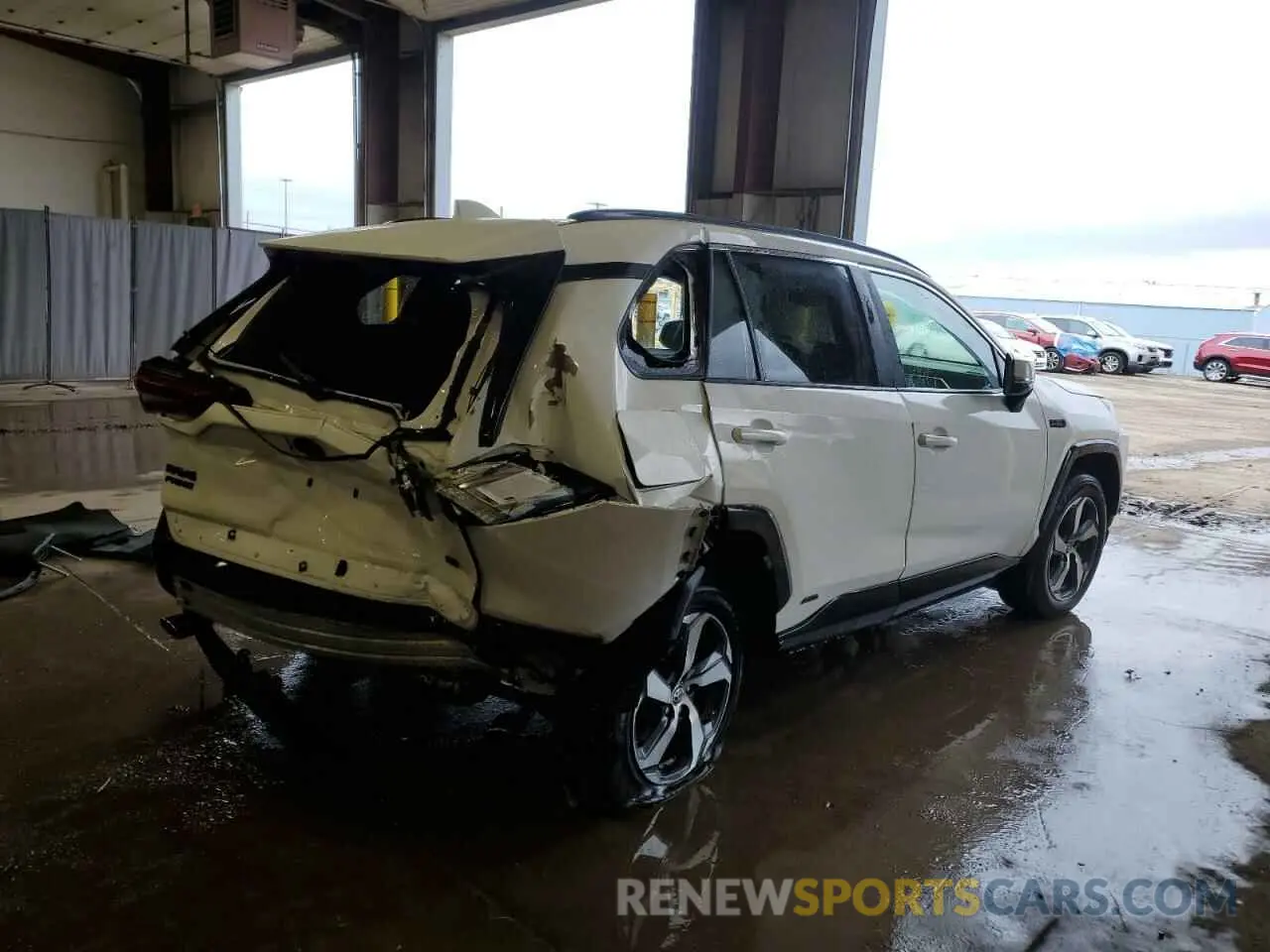 3 Photograph of a damaged car JTMAB3FV6MD026667 TOYOTA RAV4 2021
