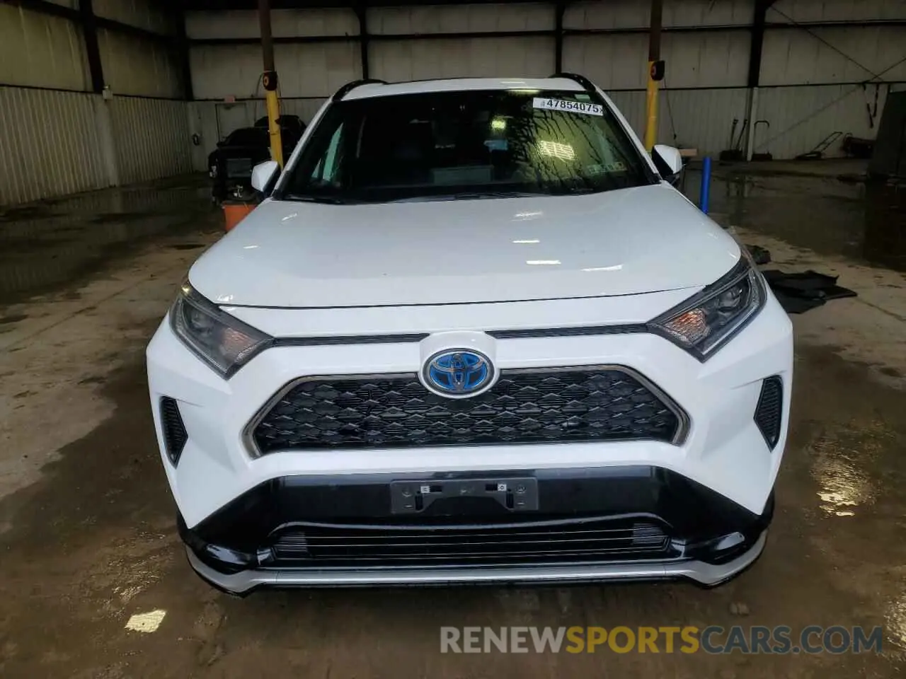 5 Photograph of a damaged car JTMAB3FV6MD026667 TOYOTA RAV4 2021