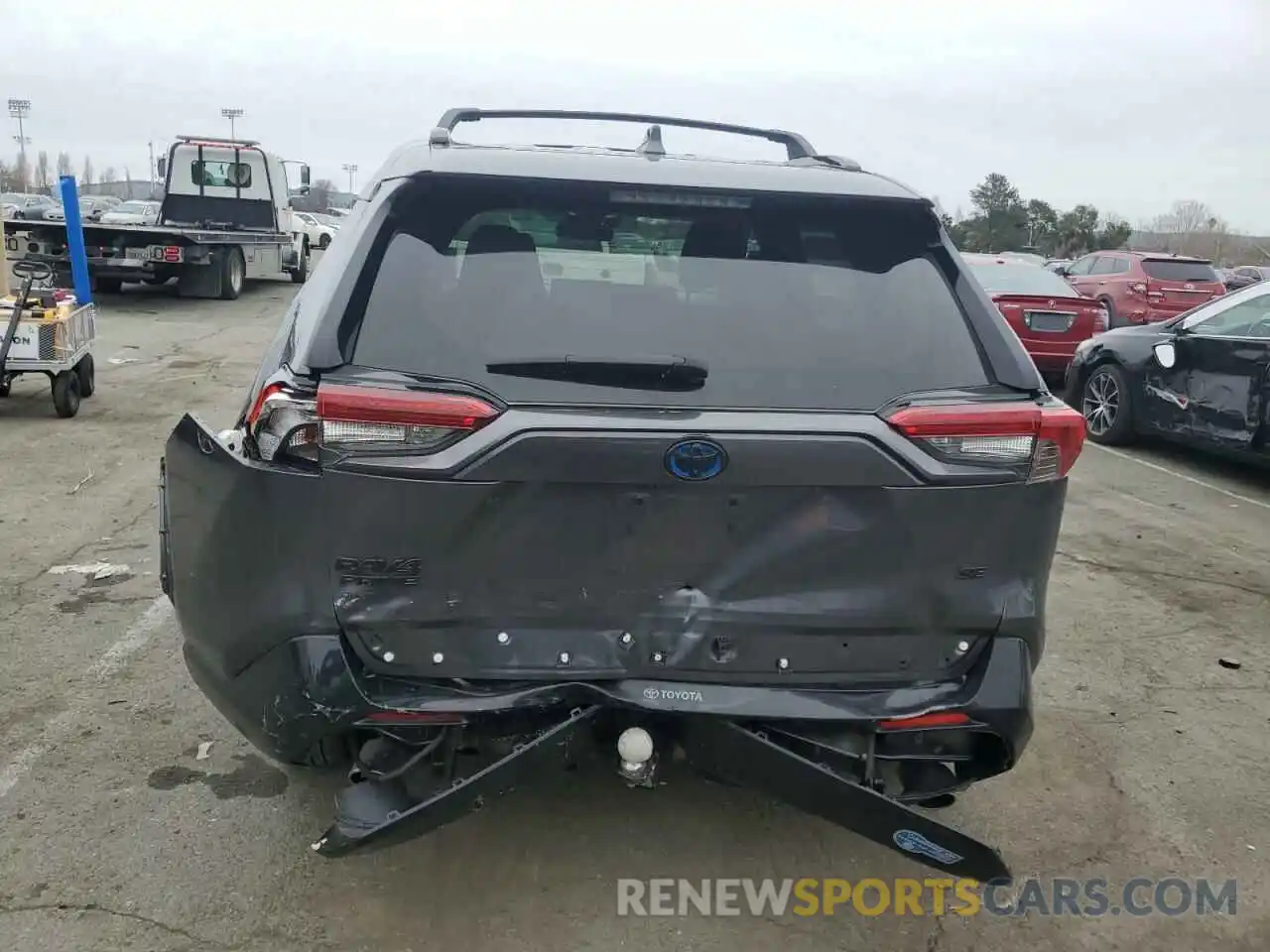 6 Photograph of a damaged car JTMAB3FV6MD049608 TOYOTA RAV4 2021