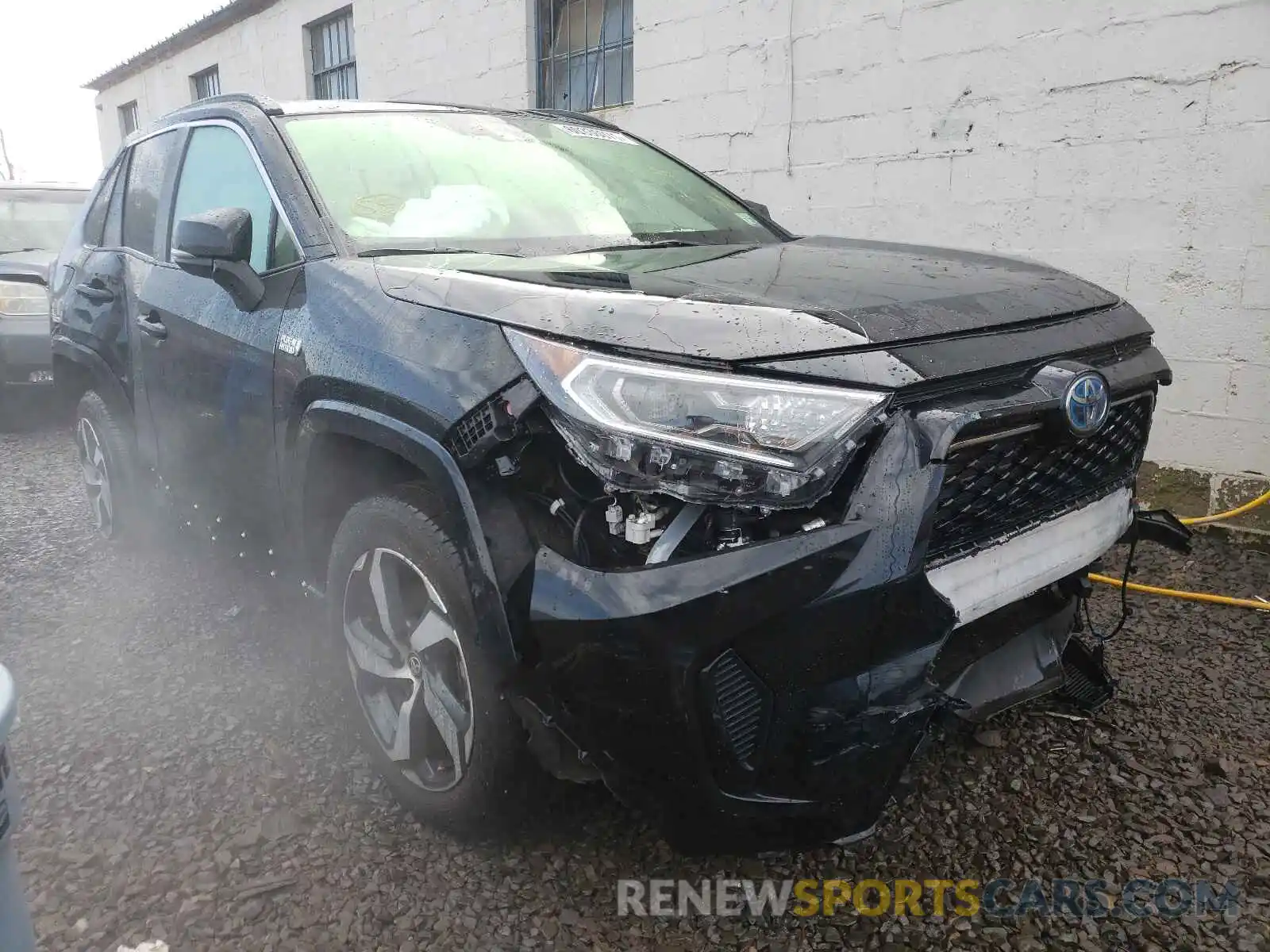 1 Photograph of a damaged car JTMAB3FV7MD032770 TOYOTA RAV4 2021