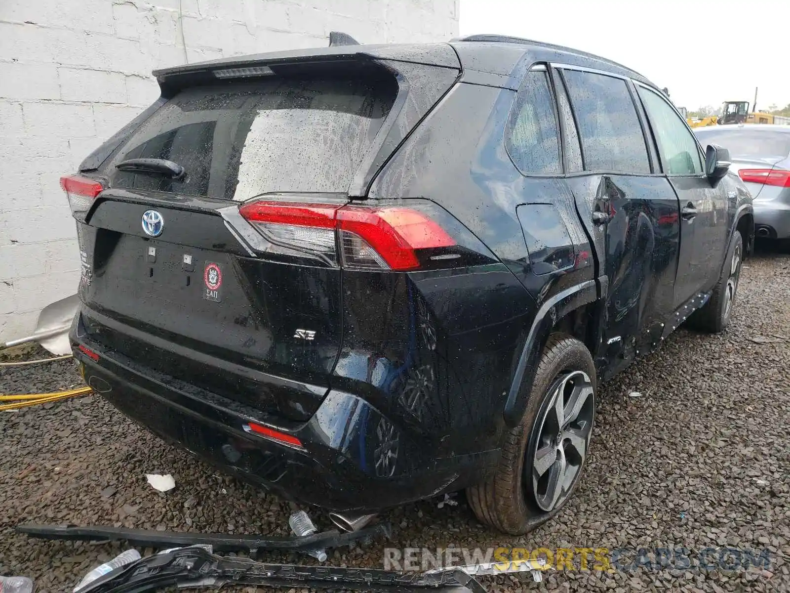 4 Photograph of a damaged car JTMAB3FV7MD032770 TOYOTA RAV4 2021