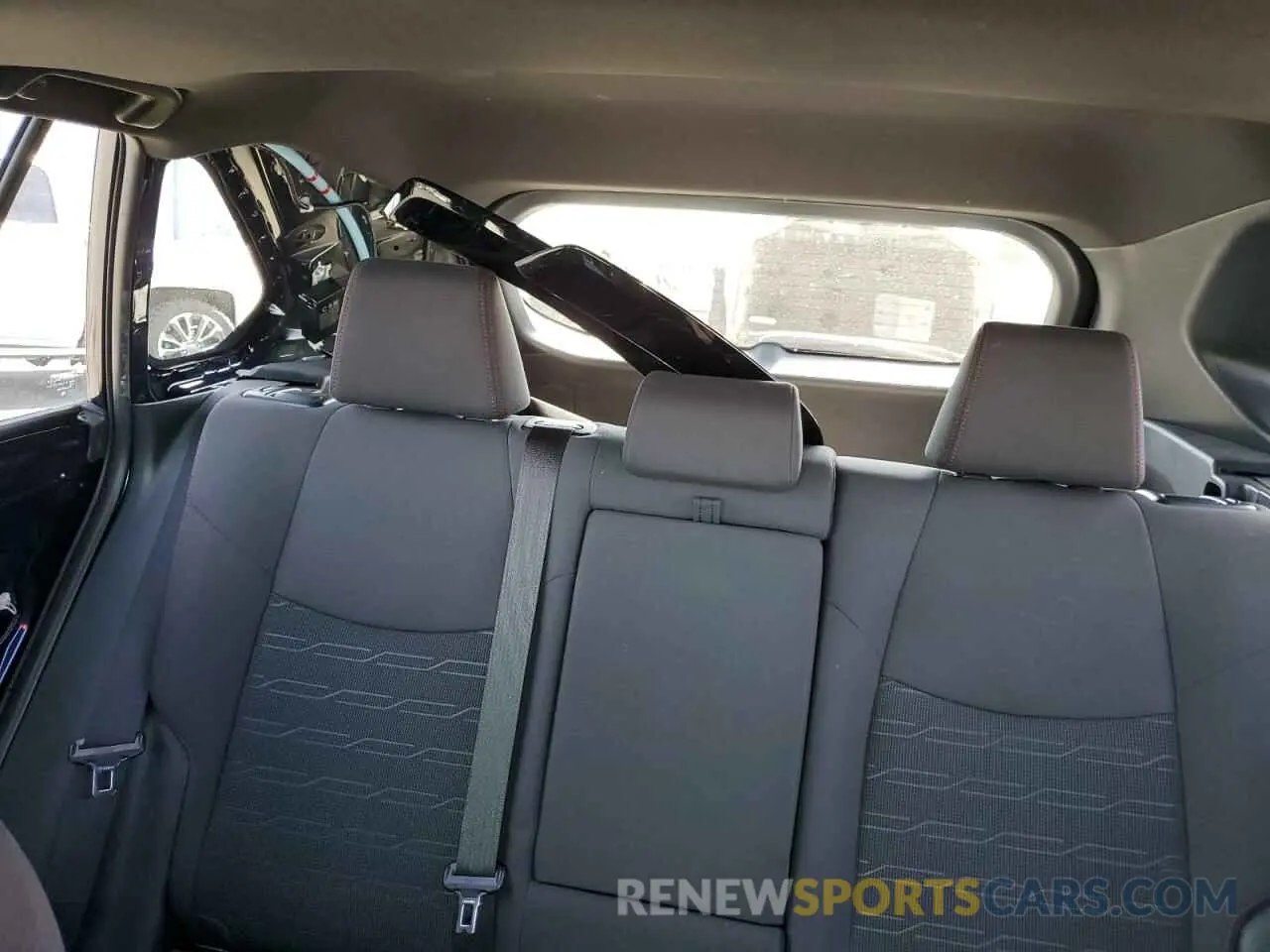 10 Photograph of a damaged car JTMAB3FV8MD026993 TOYOTA RAV4 2021