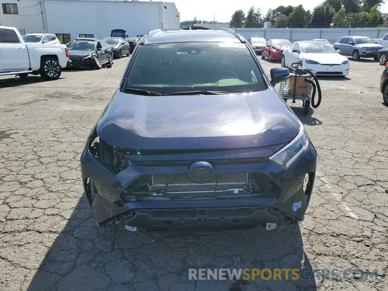 5 Photograph of a damaged car JTMAB3FV8MD026993 TOYOTA RAV4 2021