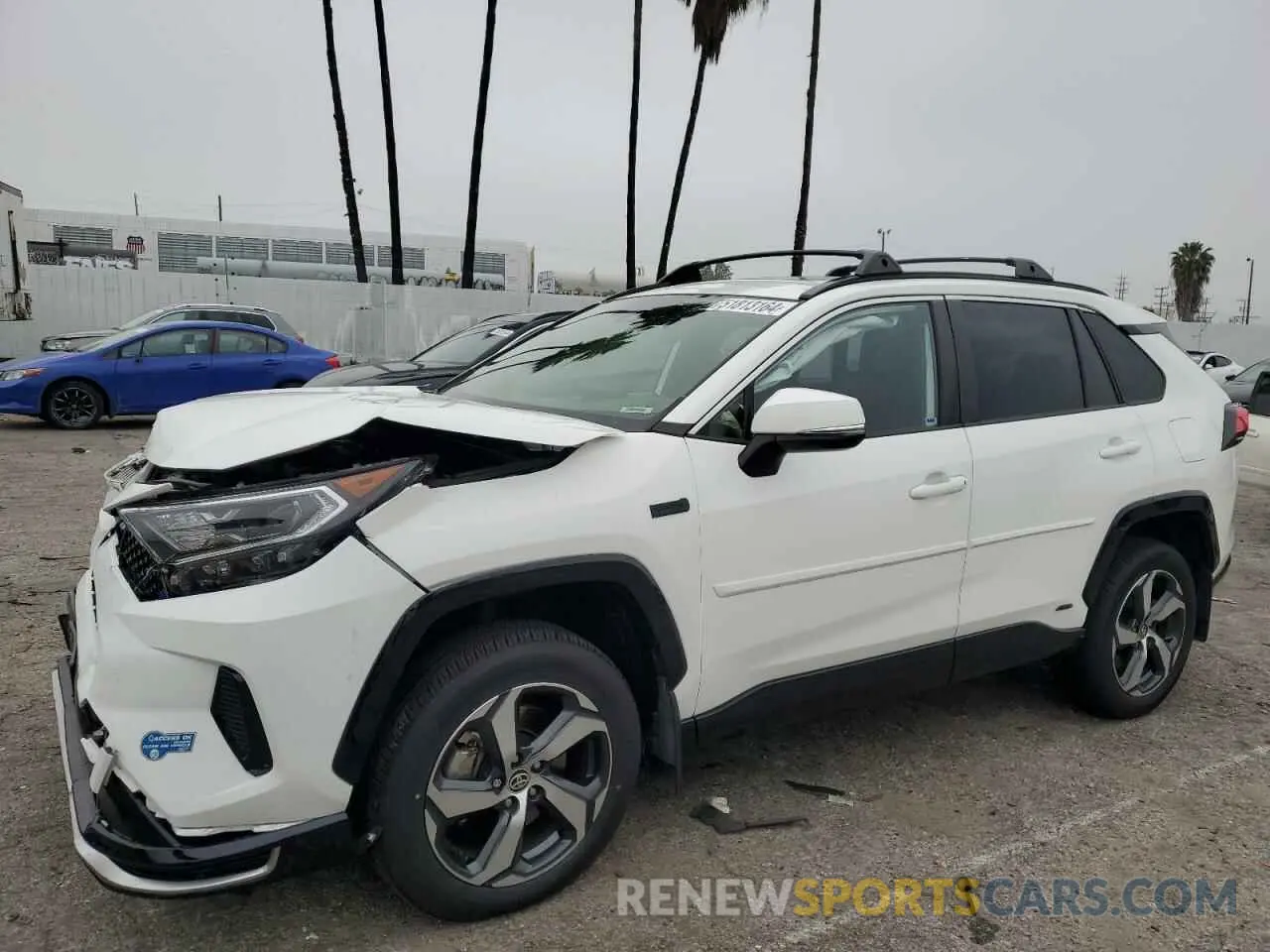 1 Photograph of a damaged car JTMAB3FV9MD018076 TOYOTA RAV4 2021