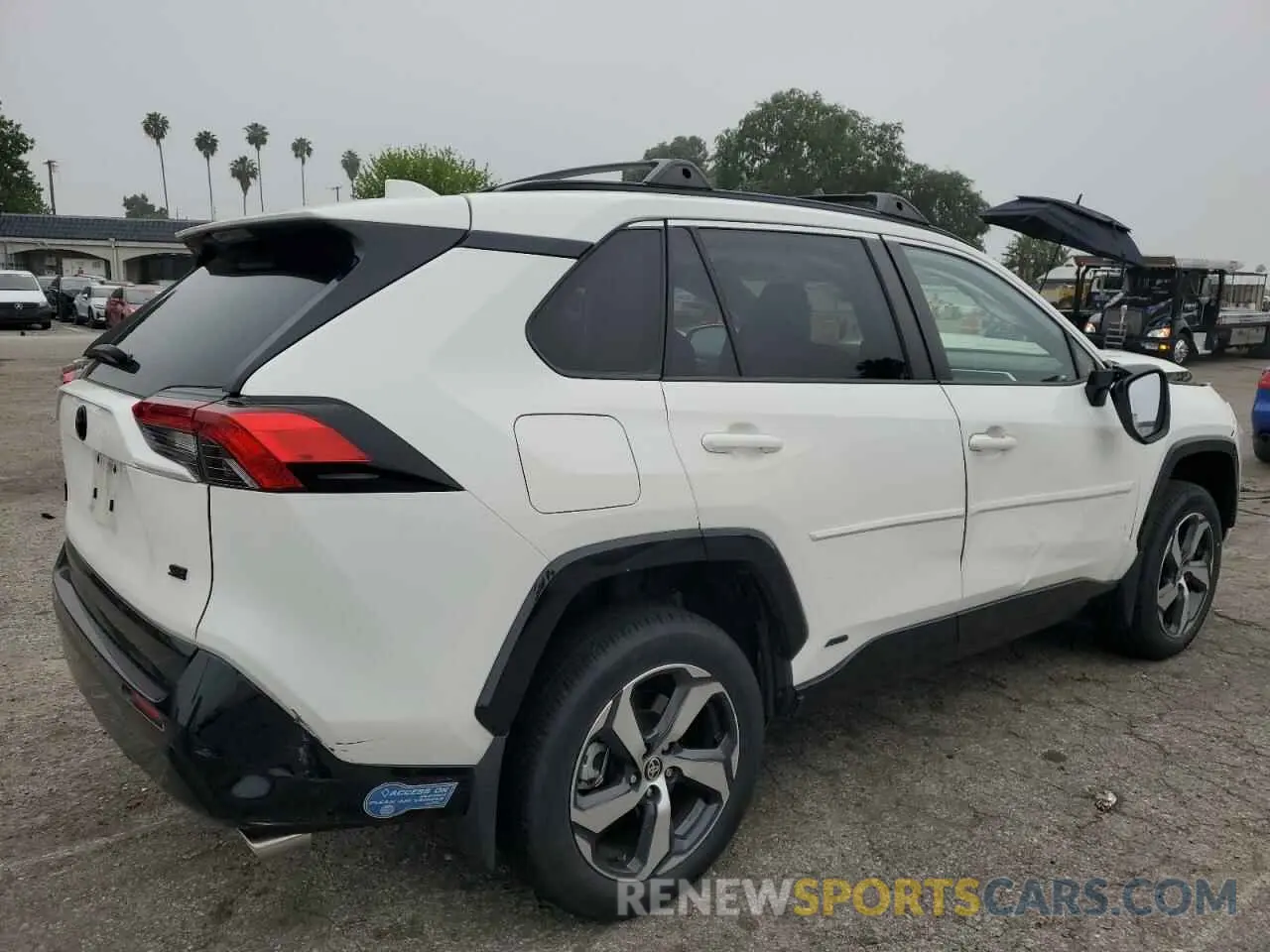 3 Photograph of a damaged car JTMAB3FV9MD018076 TOYOTA RAV4 2021