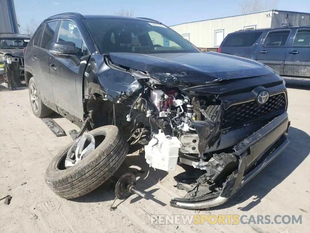 1 Photograph of a damaged car JTMAB3FVXMD038661 TOYOTA RAV4 2021