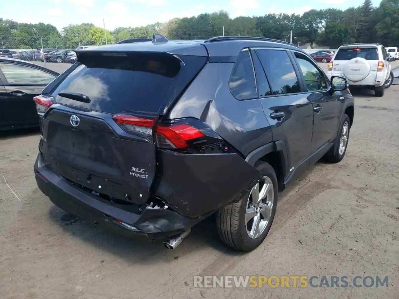 4 Photograph of a damaged car JTMB6RFV0MD040608 TOYOTA RAV4 2021