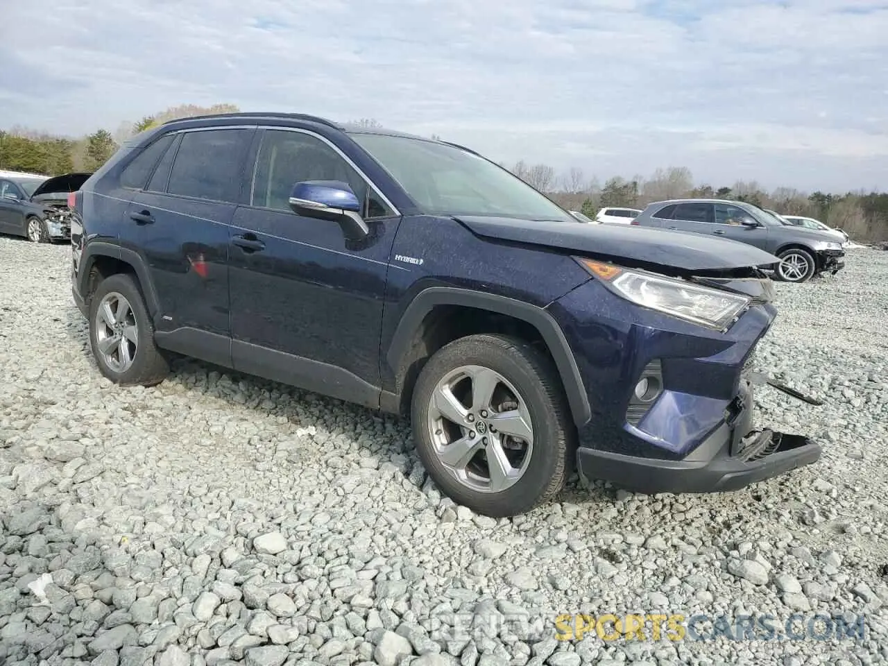 4 Photograph of a damaged car JTMB6RFV1MD038432 TOYOTA RAV4 2021