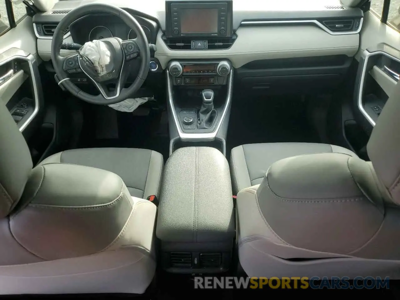 8 Photograph of a damaged car JTMB6RFV1MD038432 TOYOTA RAV4 2021