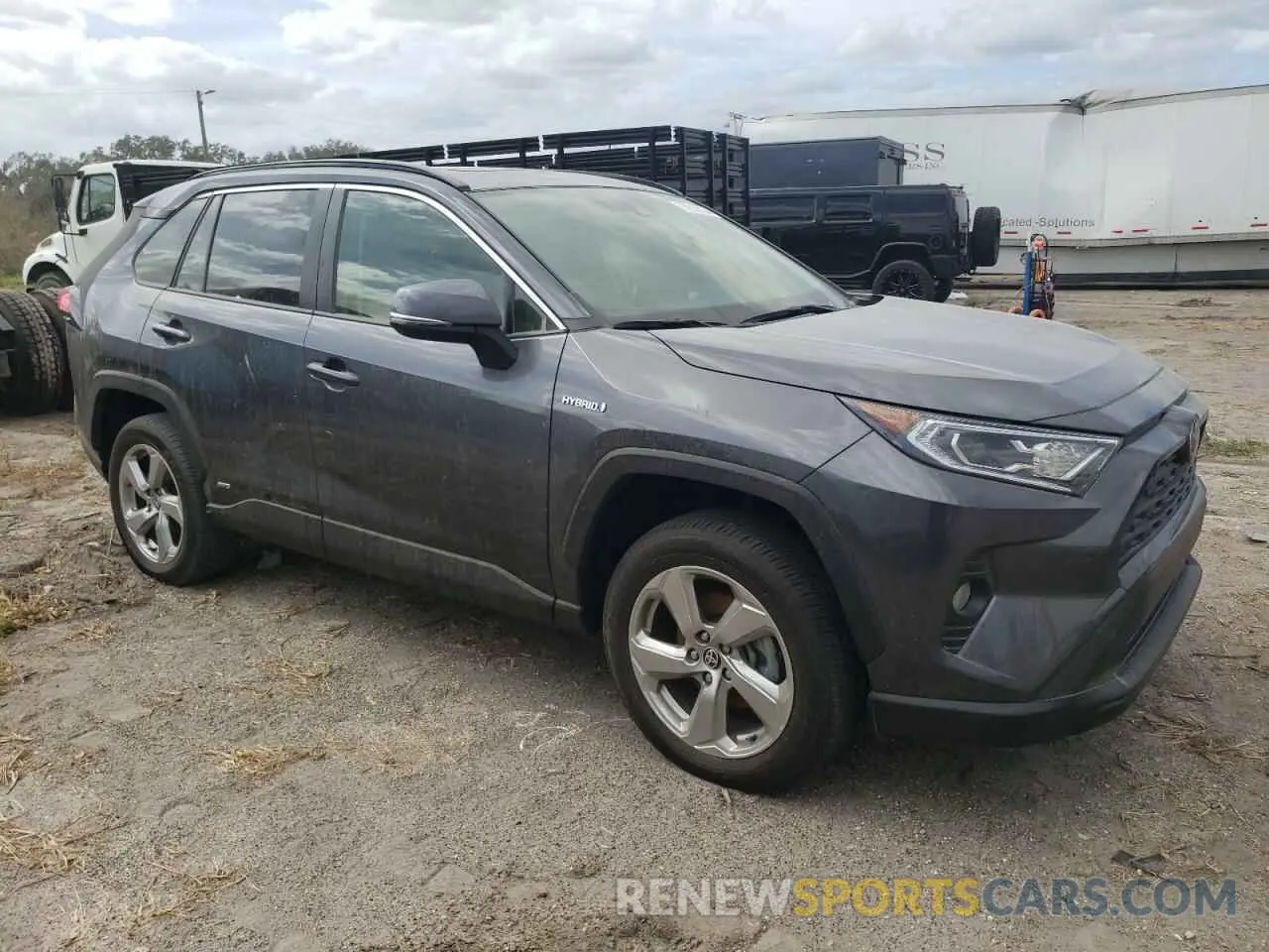 4 Photograph of a damaged car JTMB6RFV1MD040178 TOYOTA RAV4 2021
