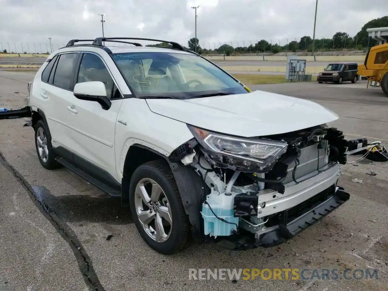 1 Photograph of a damaged car JTMB6RFV1MD040570 TOYOTA RAV4 2021