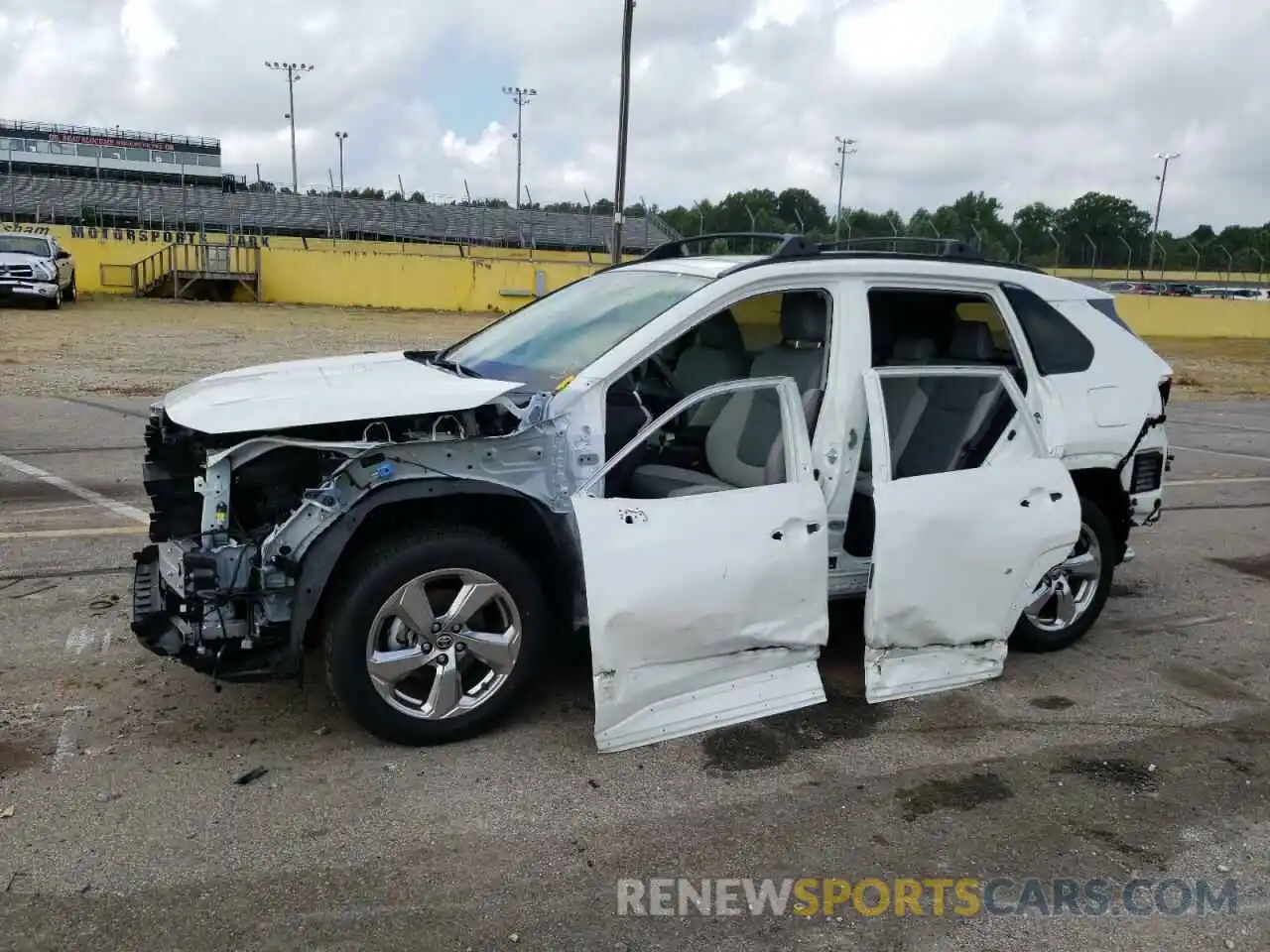 9 Photograph of a damaged car JTMB6RFV1MD040570 TOYOTA RAV4 2021