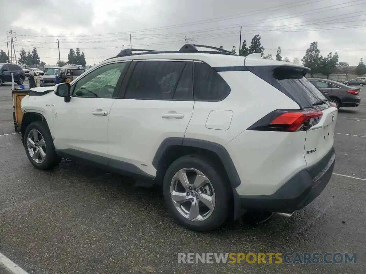 2 Photograph of a damaged car JTMB6RFV4MD039395 TOYOTA RAV4 2021