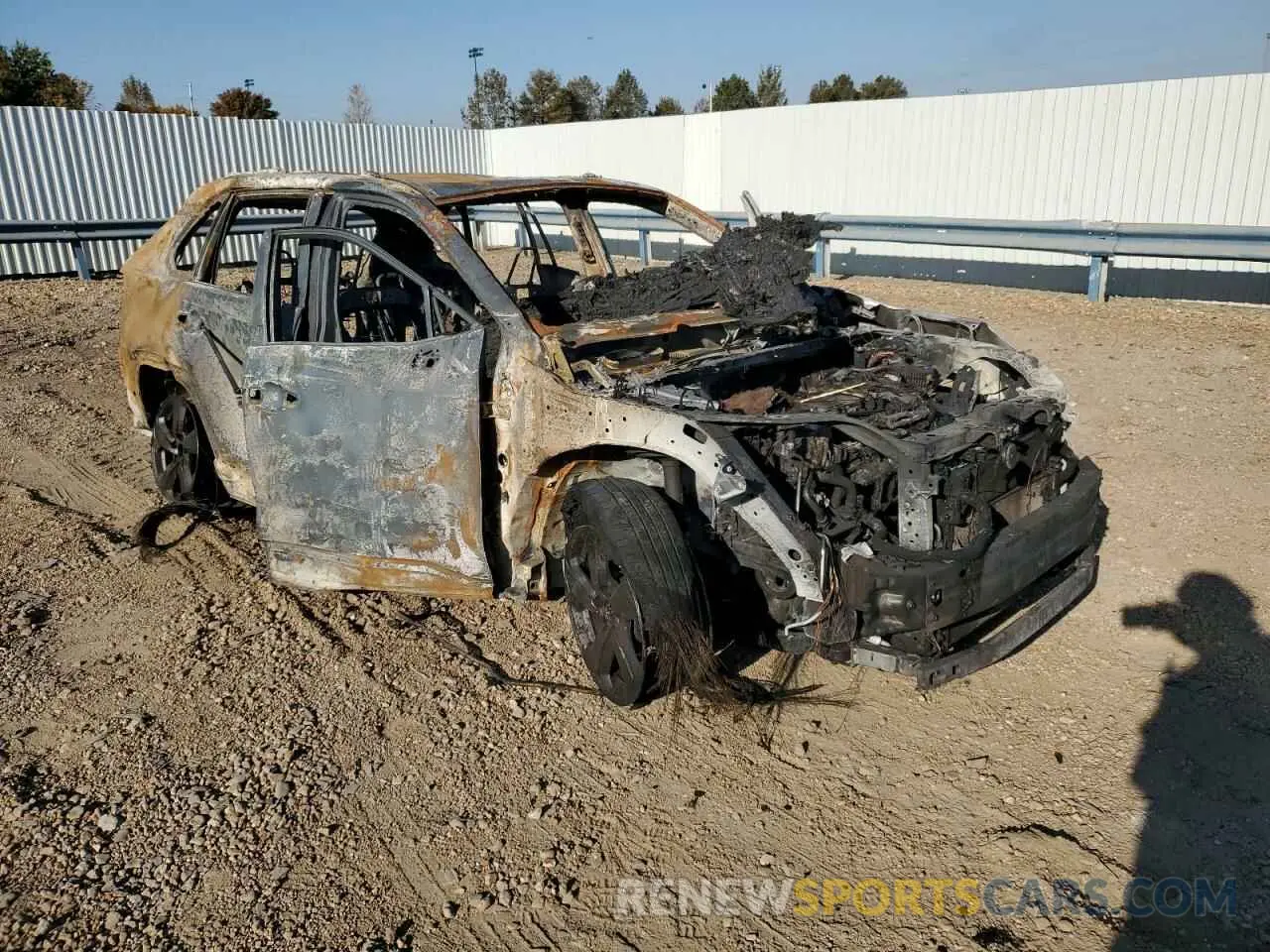 4 Photograph of a damaged car JTMB6RFV7MD034823 TOYOTA RAV4 2021