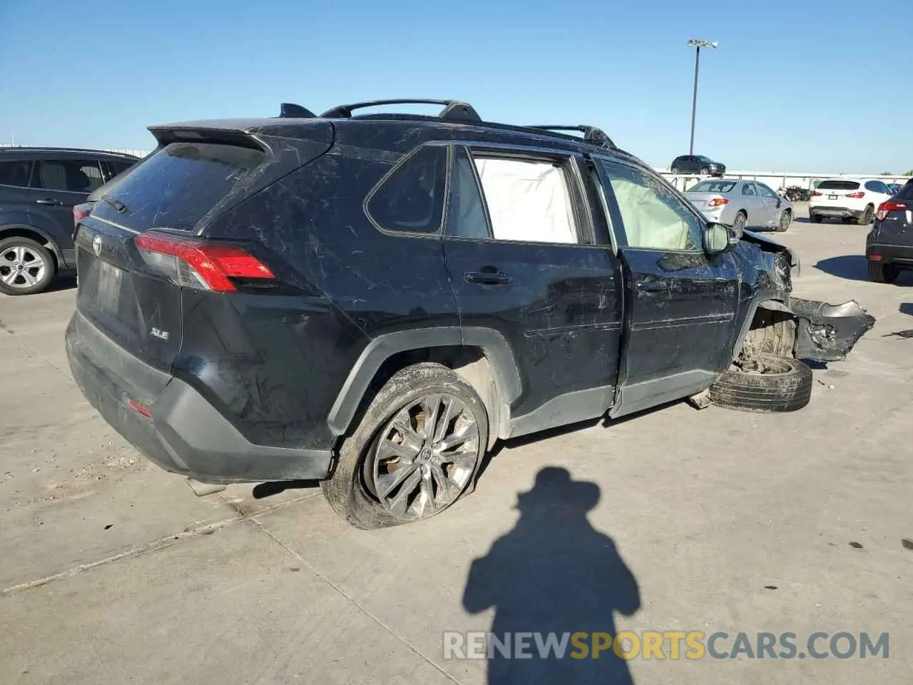 3 Photograph of a damaged car JTMC1RFV8MD064111 TOYOTA RAV4 2021