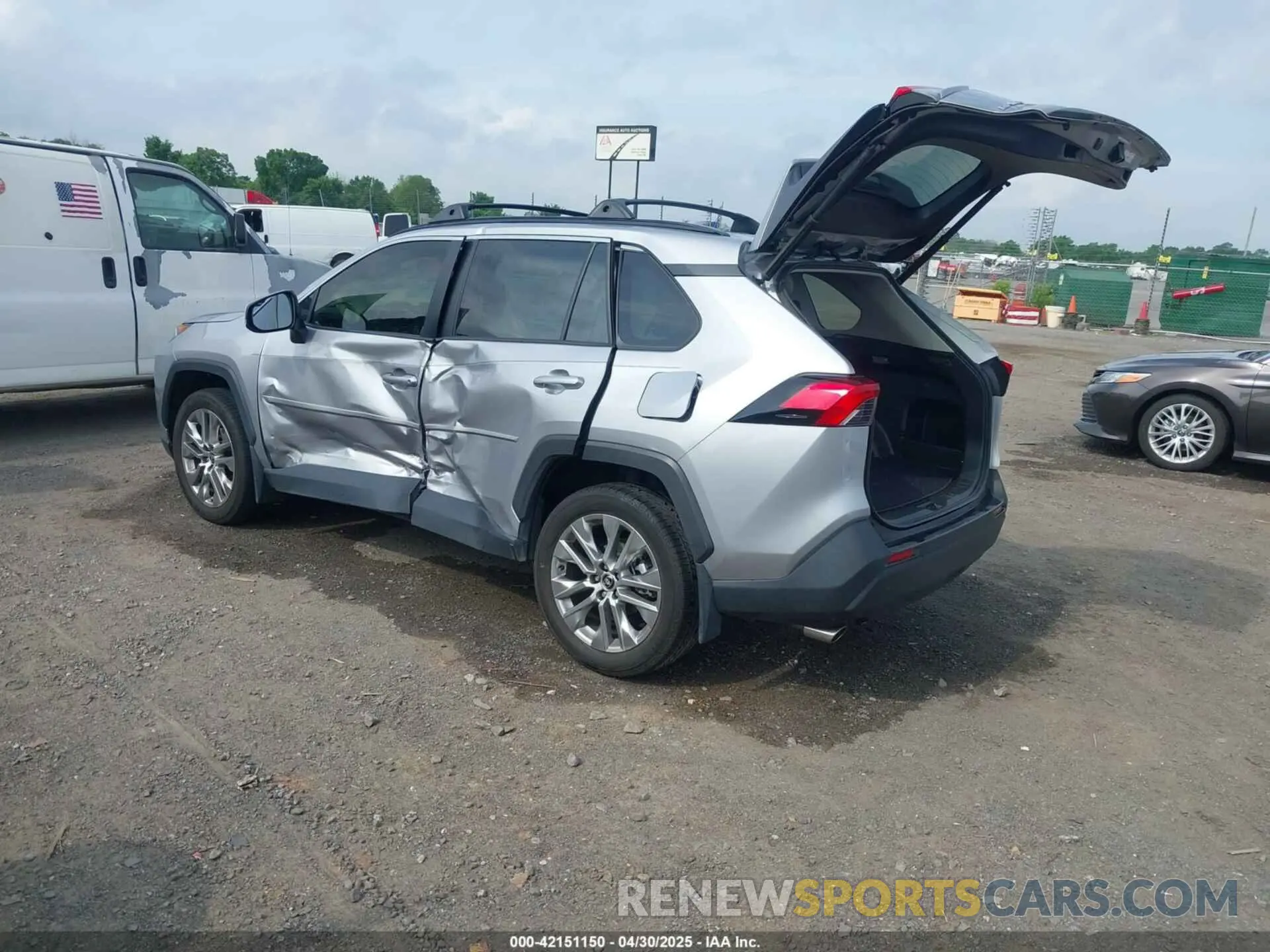 3 Photograph of a damaged car JTMC1RFV9MD522528 TOYOTA RAV4 2021