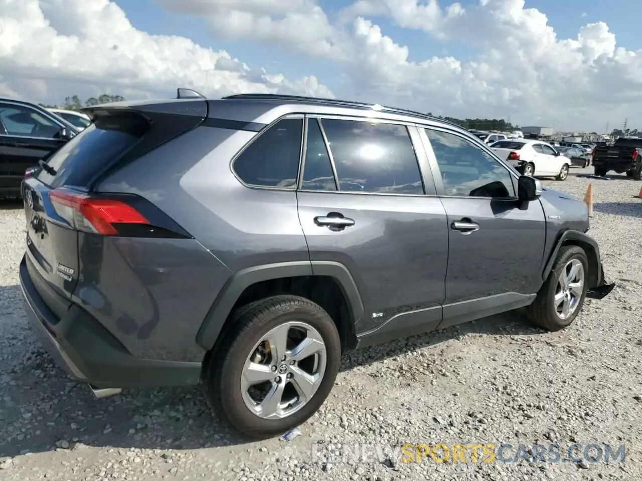 3 Photograph of a damaged car JTMD6RFV3MD045052 TOYOTA RAV4 2021