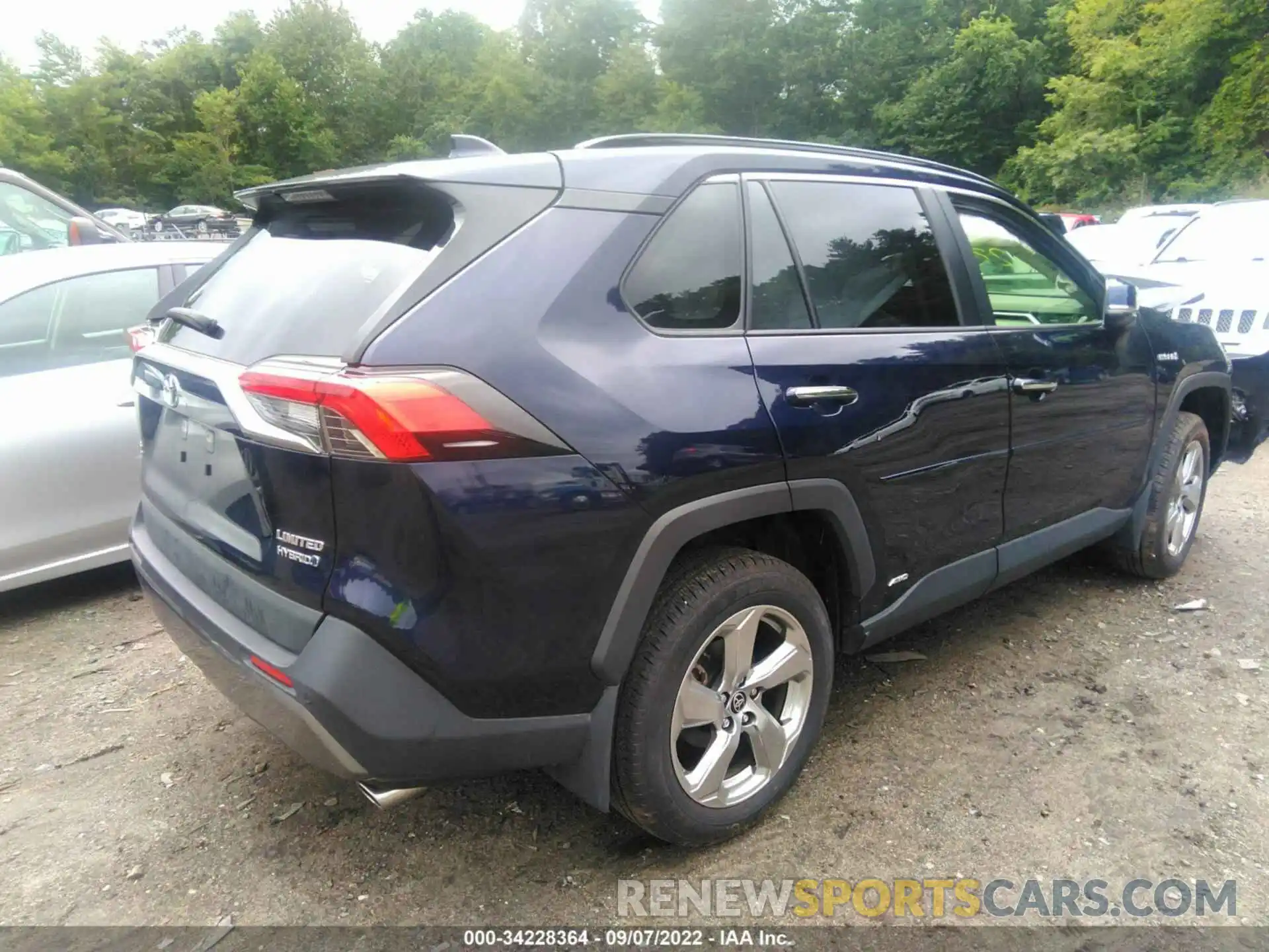 4 Photograph of a damaged car JTMD6RFV3MD516701 TOYOTA RAV4 2021