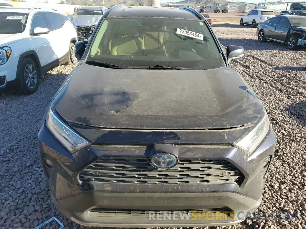 5 Photograph of a damaged car JTMD6RFV5MD038264 TOYOTA RAV4 2021