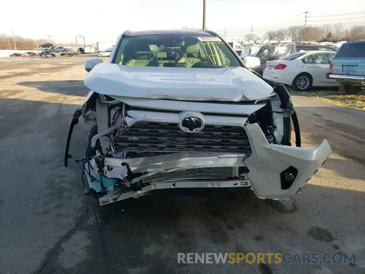 9 Photograph of a damaged car JTMD6RFVXMD011075 TOYOTA RAV4 2021