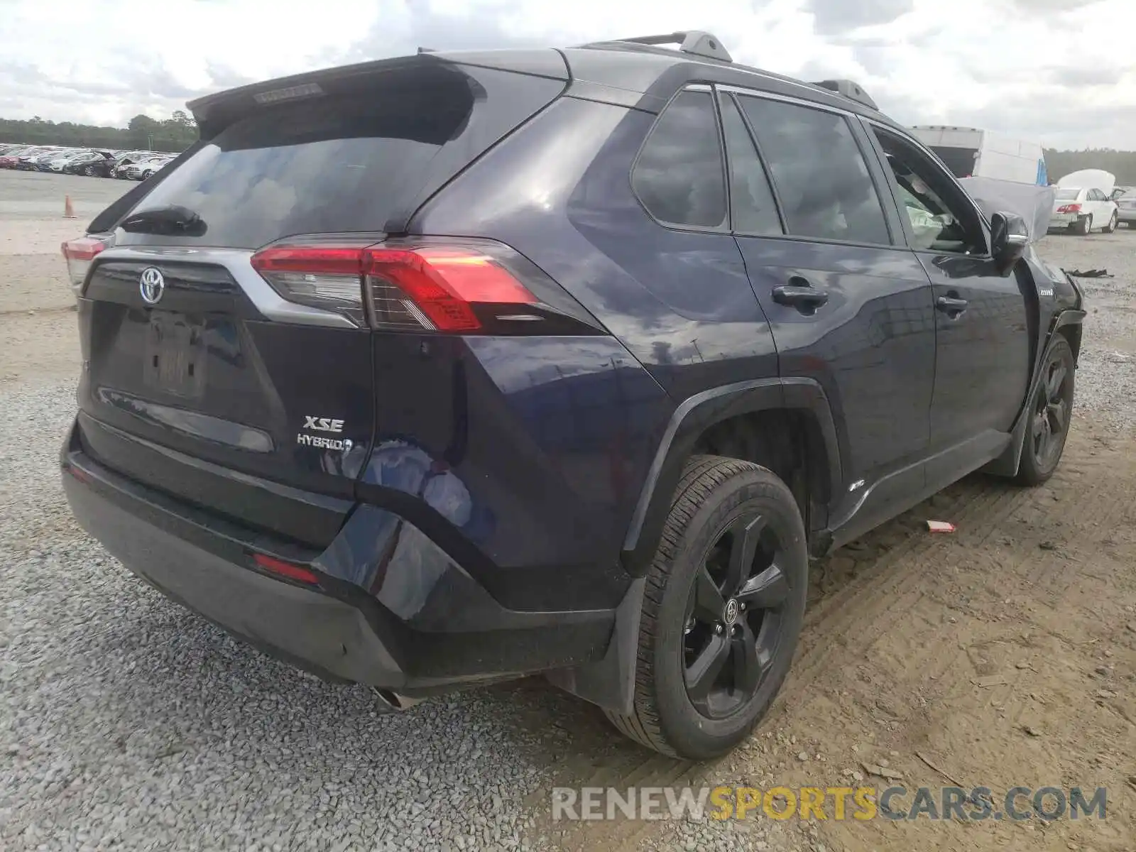 4 Photograph of a damaged car JTME6RFV2MD512806 TOYOTA RAV4 2021