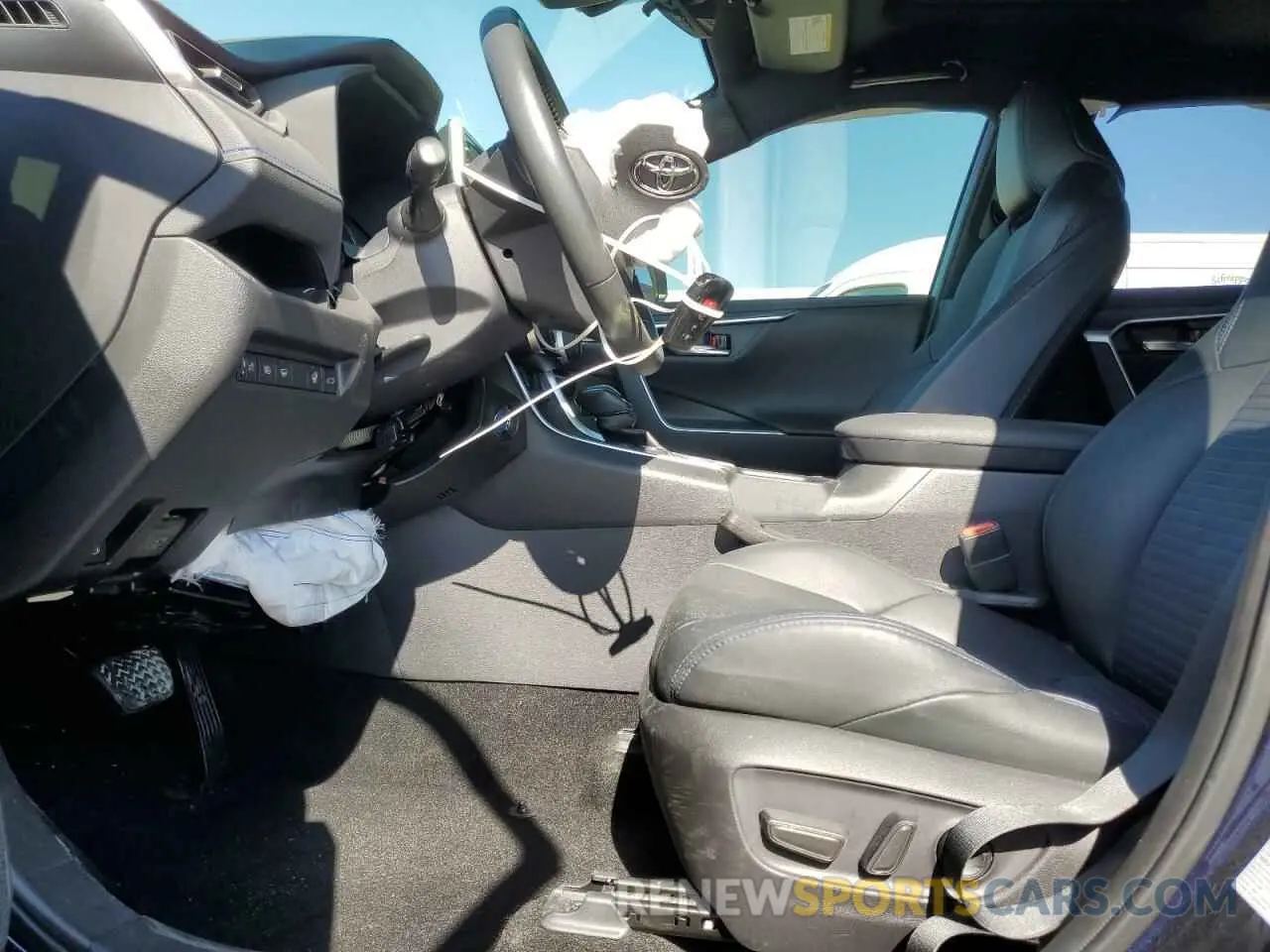 7 Photograph of a damaged car JTME6RFV4MJ006251 TOYOTA RAV4 2021