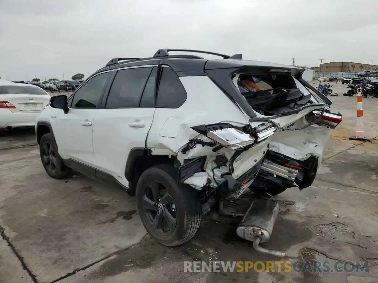 3 Photograph of a damaged car JTME6RFV6MD517863 TOYOTA RAV4 2021