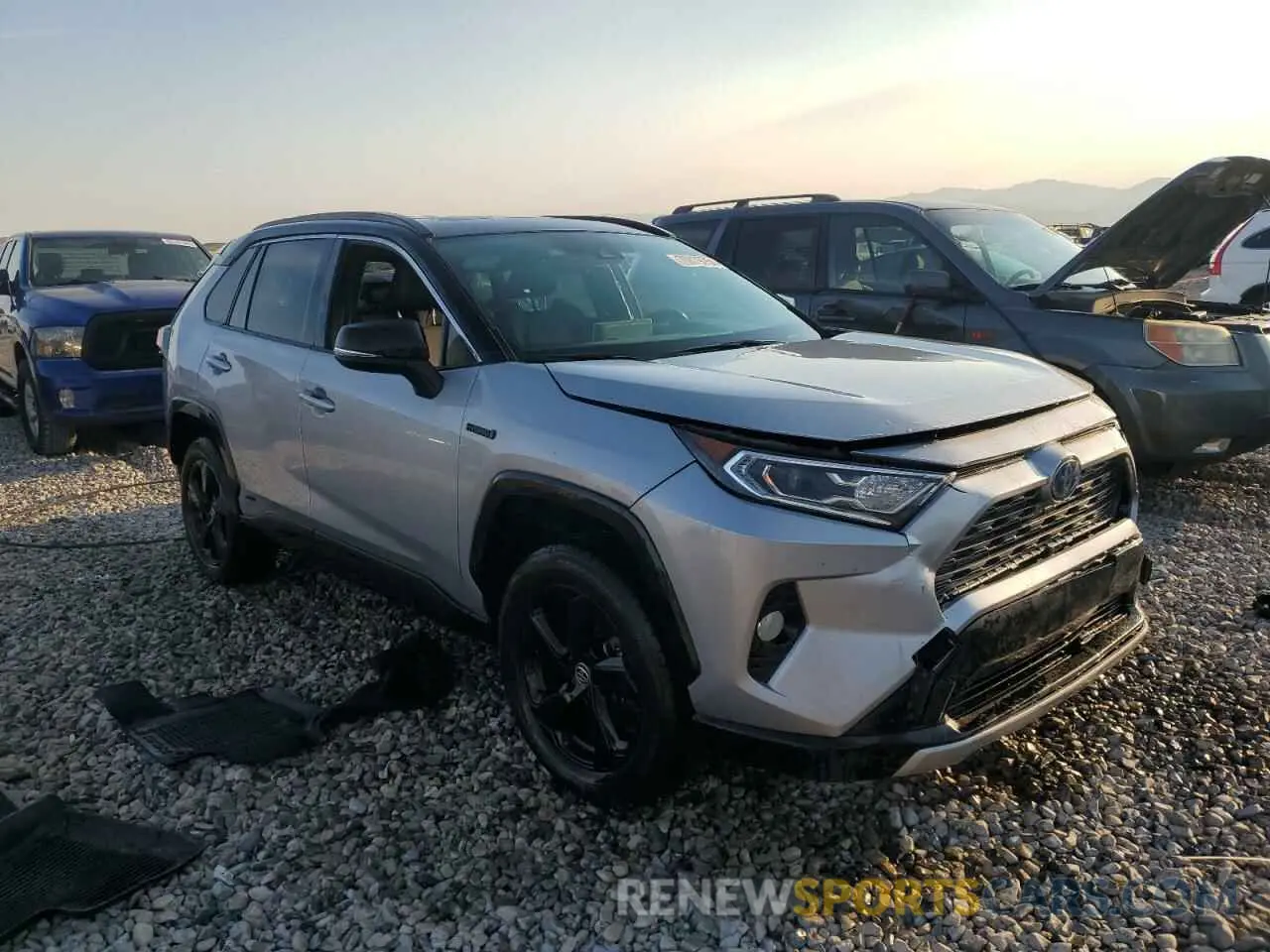 4 Photograph of a damaged car JTME6RFV8MD516231 TOYOTA RAV4 2021