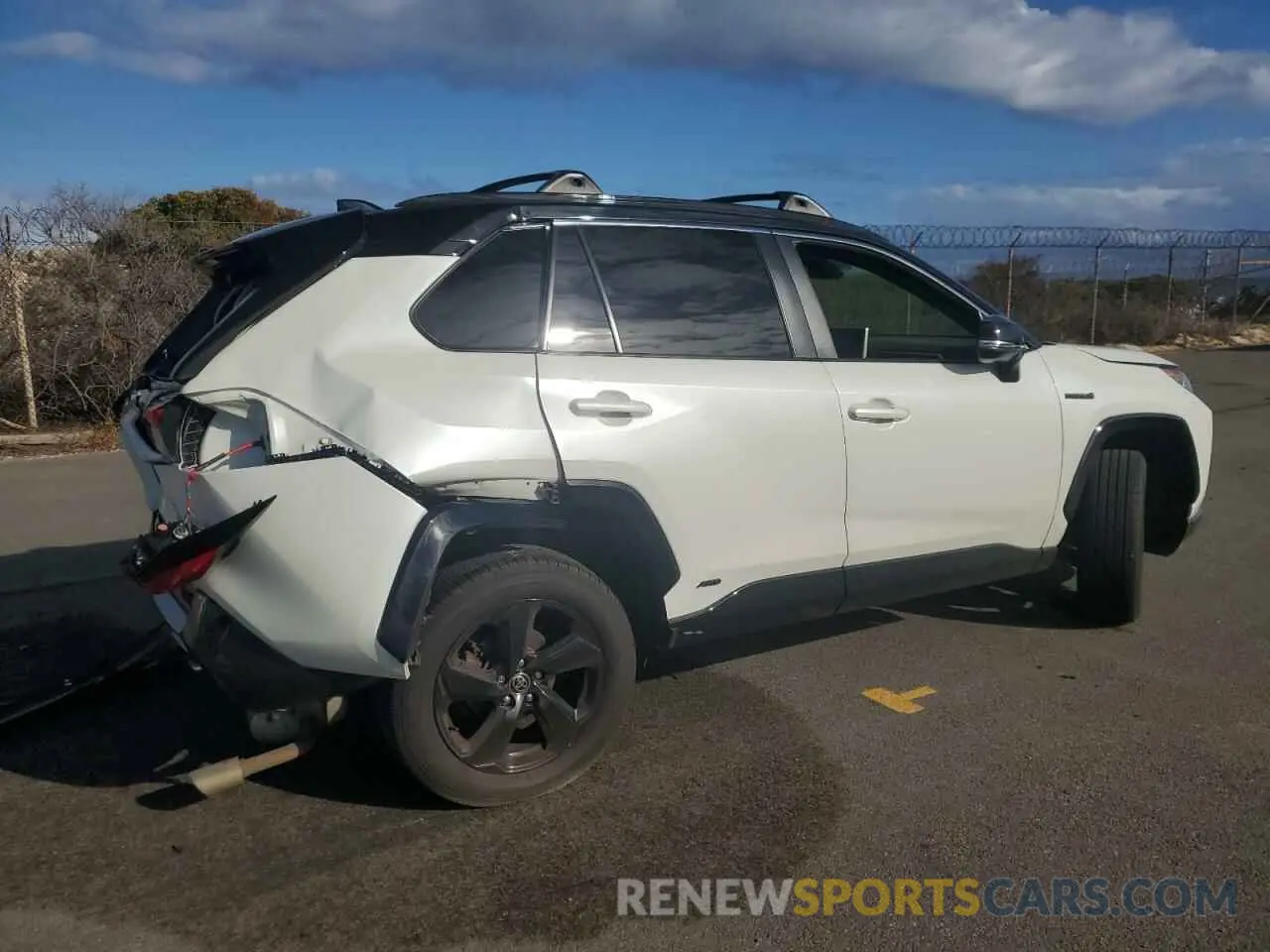 3 Photograph of a damaged car JTME6RFV9MJ011736 TOYOTA RAV4 2021