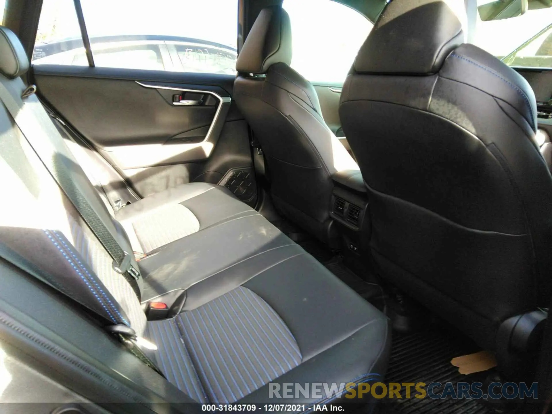 8 Photograph of a damaged car JTME6RFVXMD507739 TOYOTA RAV4 2021