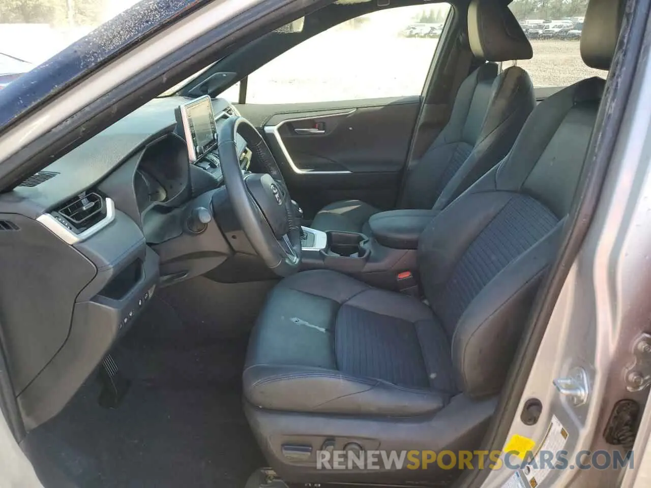7 Photograph of a damaged car JTME6RFVXMD516067 TOYOTA RAV4 2021