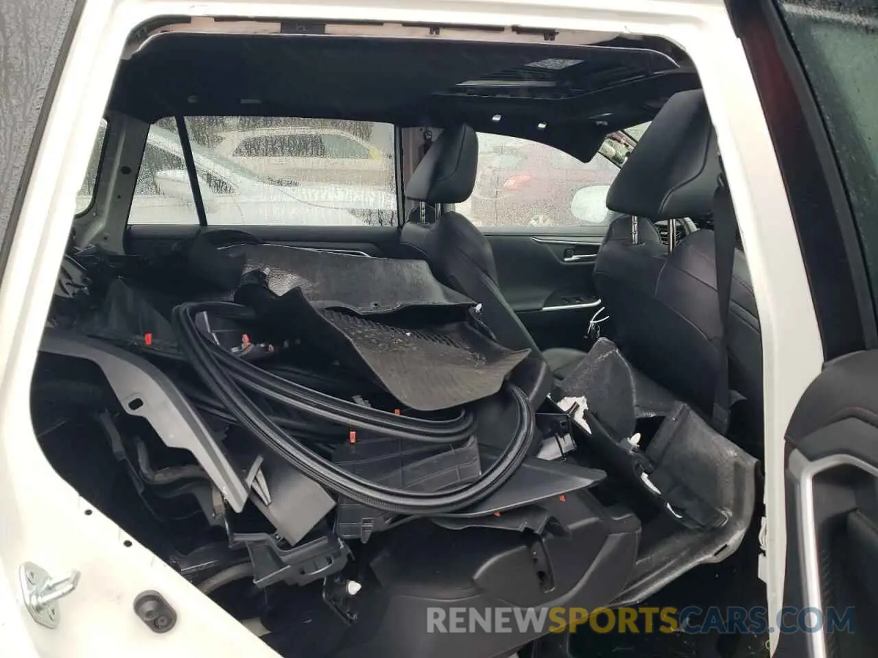 11 Photograph of a damaged car JTMEB3FV5MD046989 TOYOTA RAV4 2021