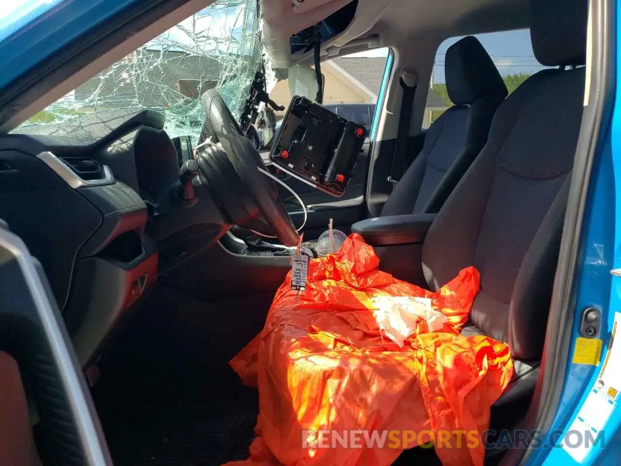 7 Photograph of a damaged car JTMF1RFV5MD076696 TOYOTA RAV4 2021