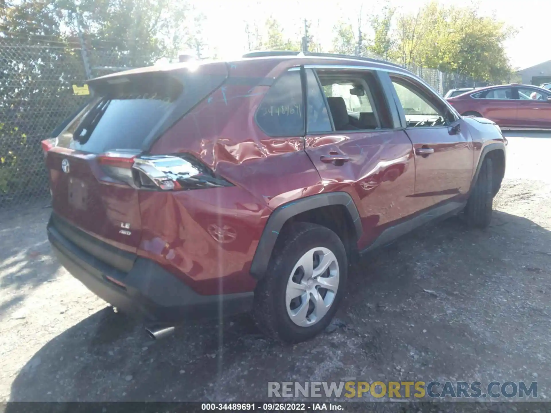 4 Photograph of a damaged car JTMF1RFV7MD070365 TOYOTA RAV4 2021