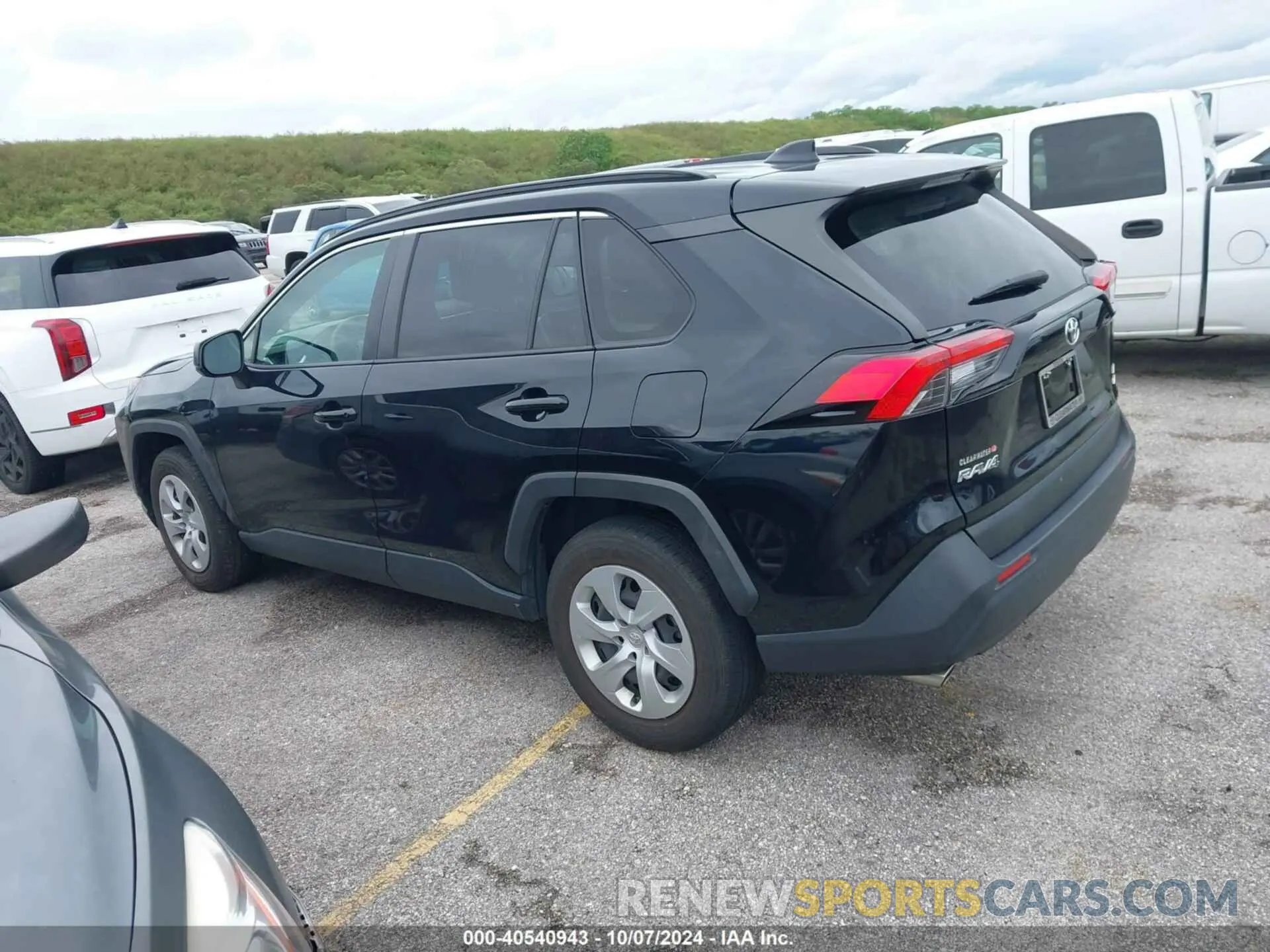 3 Photograph of a damaged car JTMF1RFVXMD080002 TOYOTA RAV4 2021
