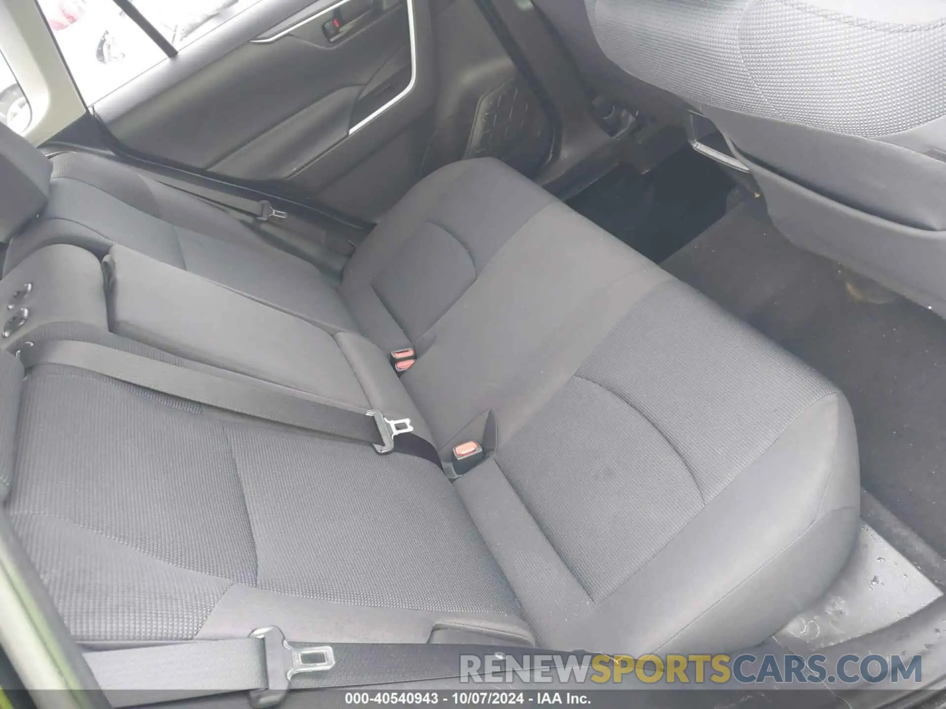 8 Photograph of a damaged car JTMF1RFVXMD080002 TOYOTA RAV4 2021