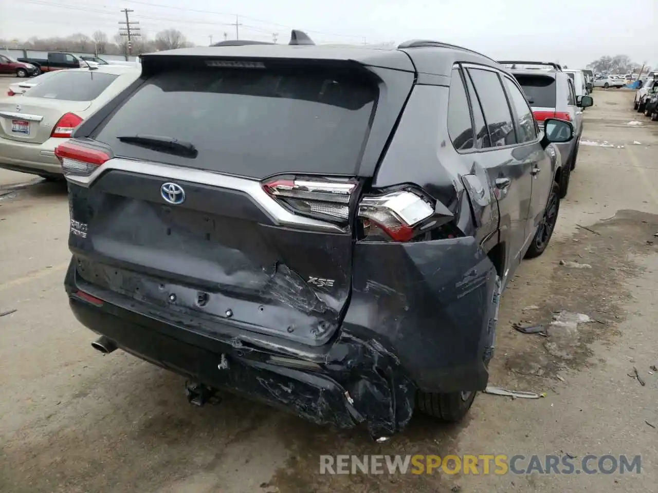 4 Photograph of a damaged car JTMFB3FV2MD007006 TOYOTA RAV4 2021