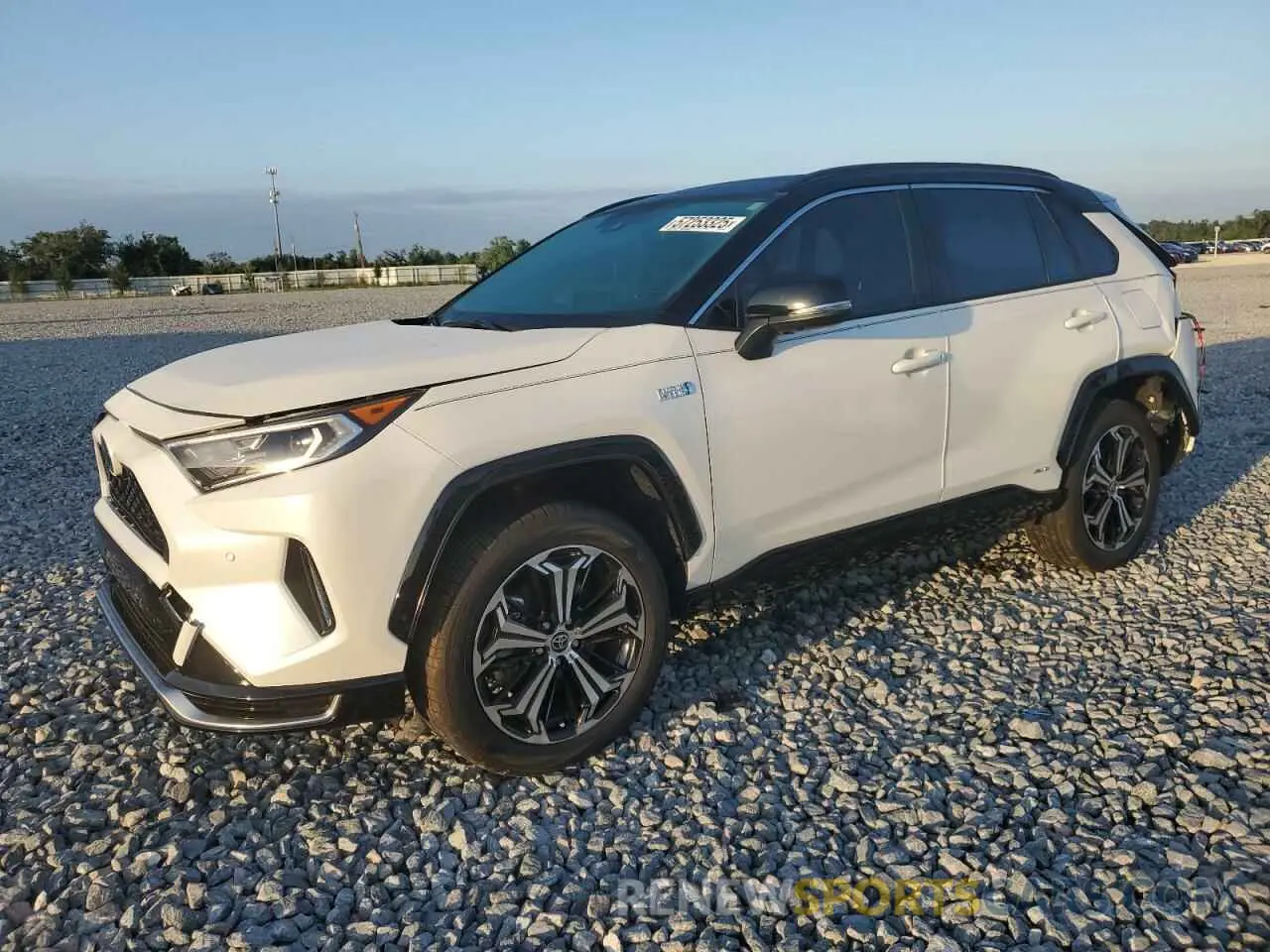 1 Photograph of a damaged car JTMFB3FV2MD066086 TOYOTA RAV4 2021
