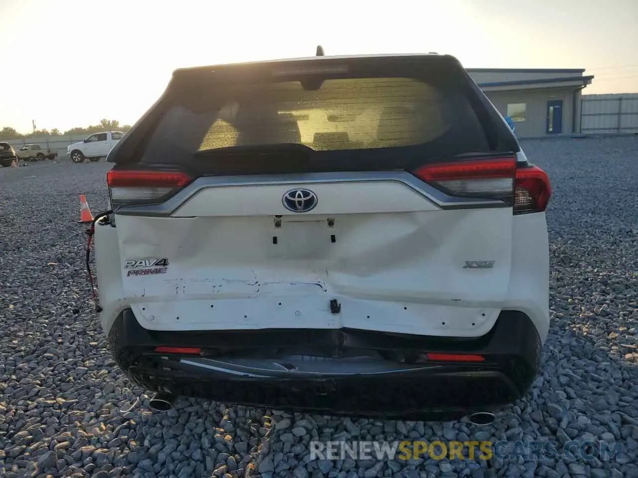 6 Photograph of a damaged car JTMFB3FV2MD066086 TOYOTA RAV4 2021