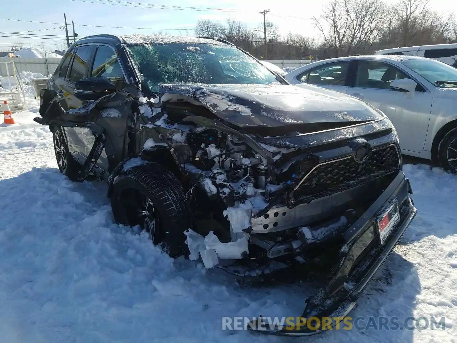 1 Photograph of a damaged car JTMFB3FV4MD011008 TOYOTA RAV4 2021