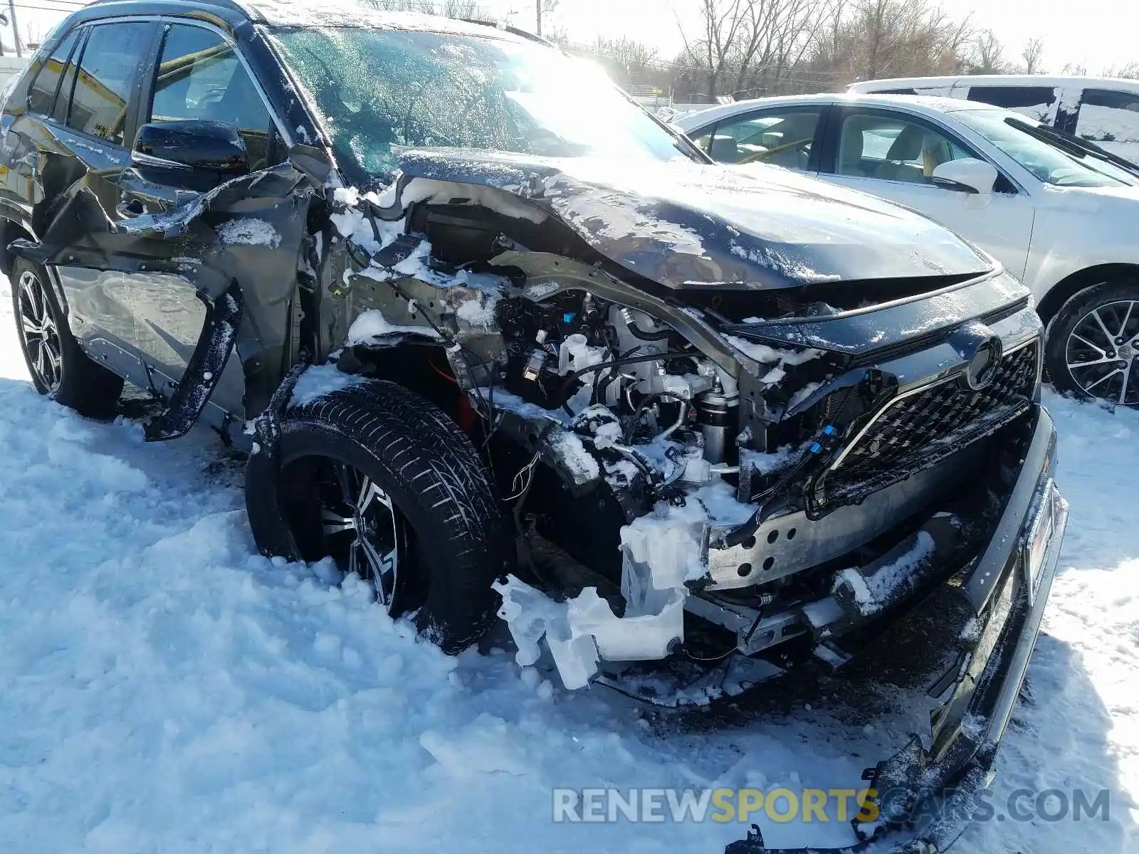 9 Photograph of a damaged car JTMFB3FV4MD011008 TOYOTA RAV4 2021