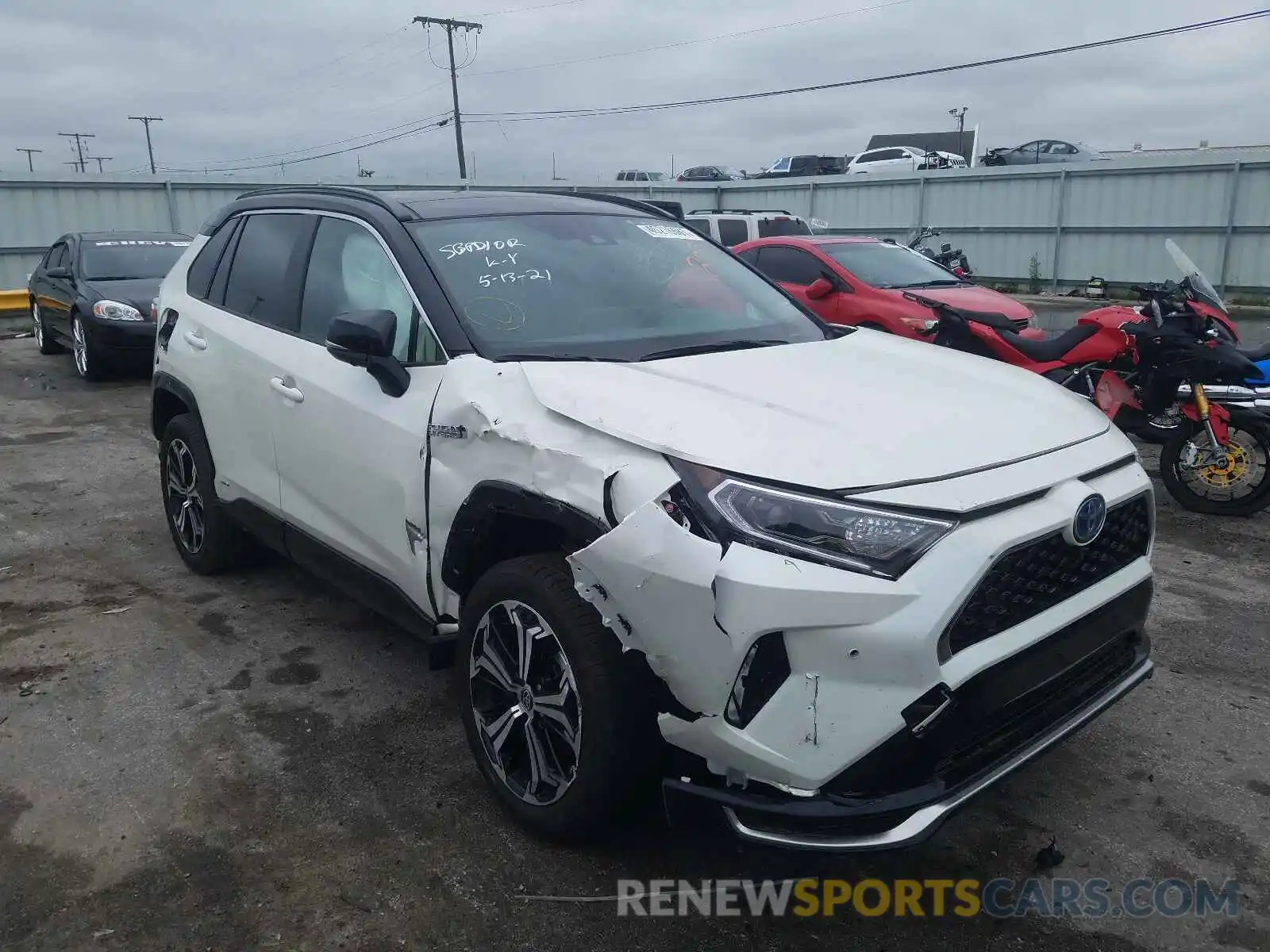 1 Photograph of a damaged car JTMFB3FV5MD012071 TOYOTA RAV4 2021