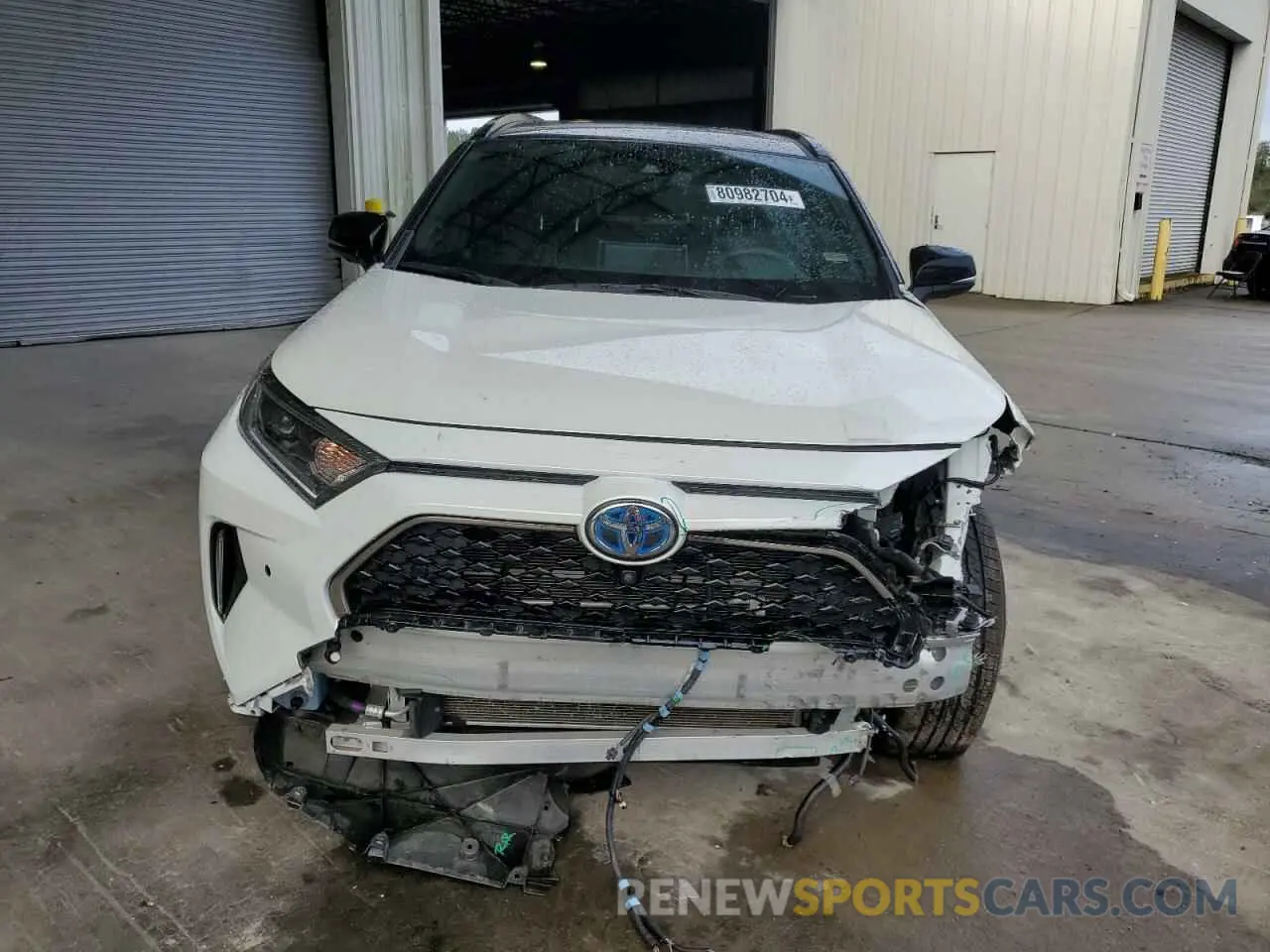 5 Photograph of a damaged car JTMFB3FV5MD045961 TOYOTA RAV4 2021