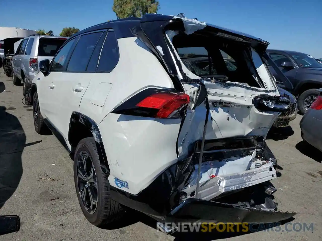 3 Photograph of a damaged car JTMFB3FV5MD046558 TOYOTA RAV4 2021