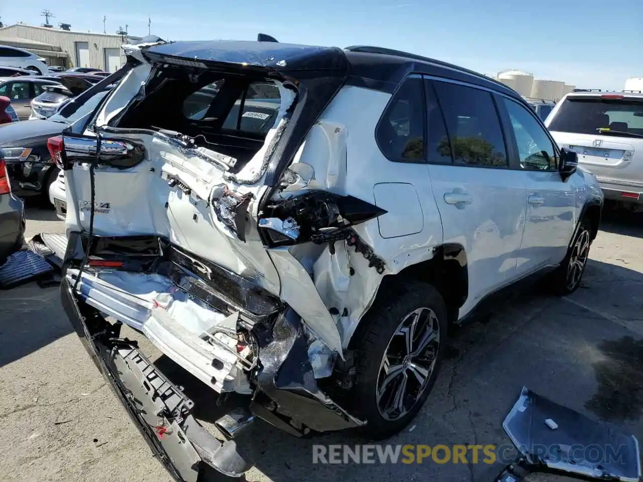 4 Photograph of a damaged car JTMFB3FV5MD046558 TOYOTA RAV4 2021