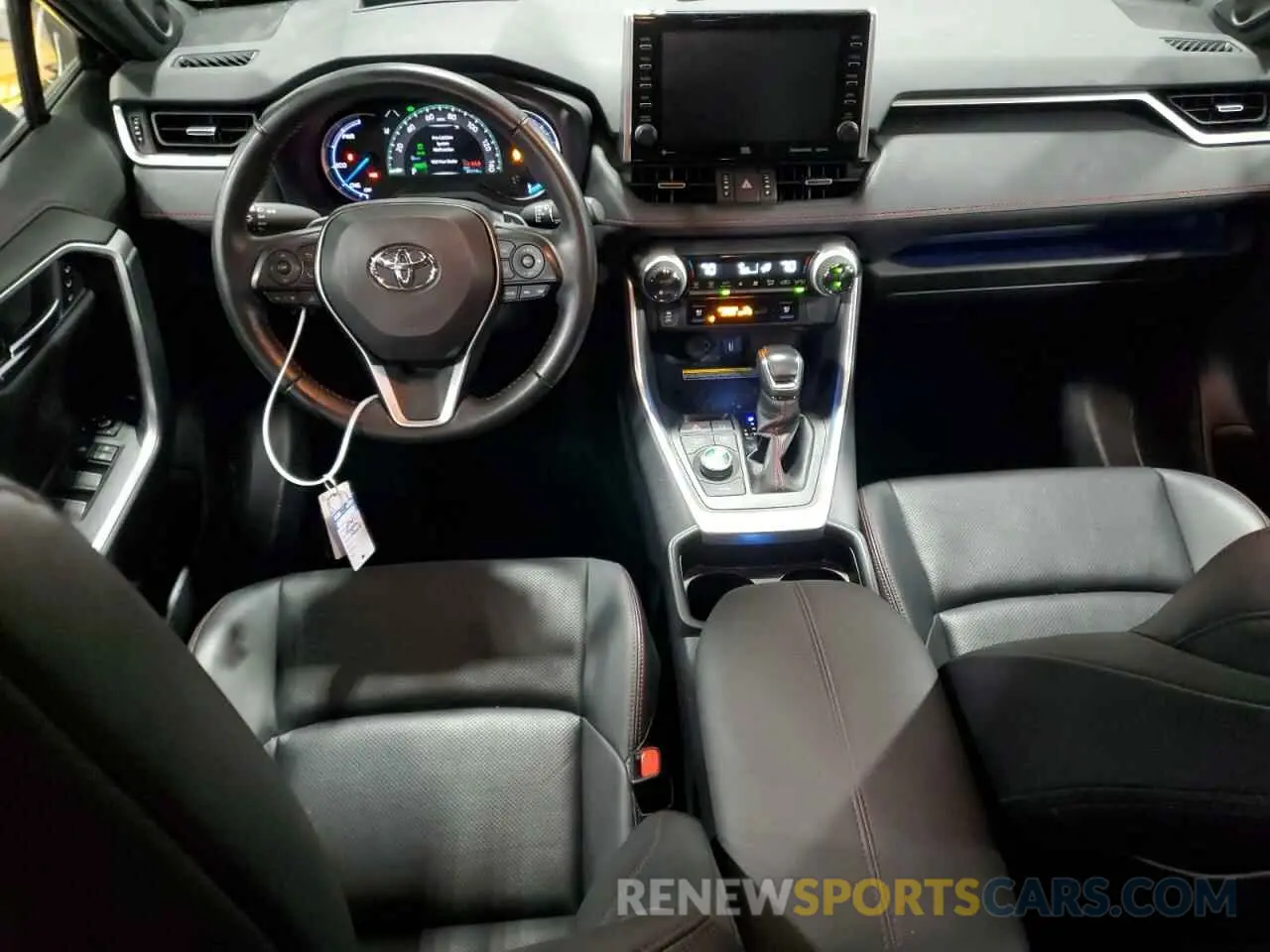 8 Photograph of a damaged car JTMFB3FV6MD045483 TOYOTA RAV4 2021