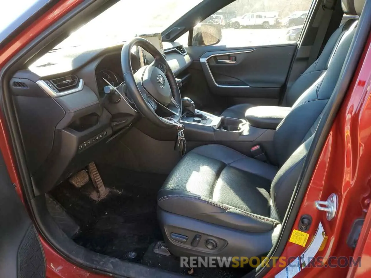 7 Photograph of a damaged car JTMFB3FV6MD052420 TOYOTA RAV4 2021