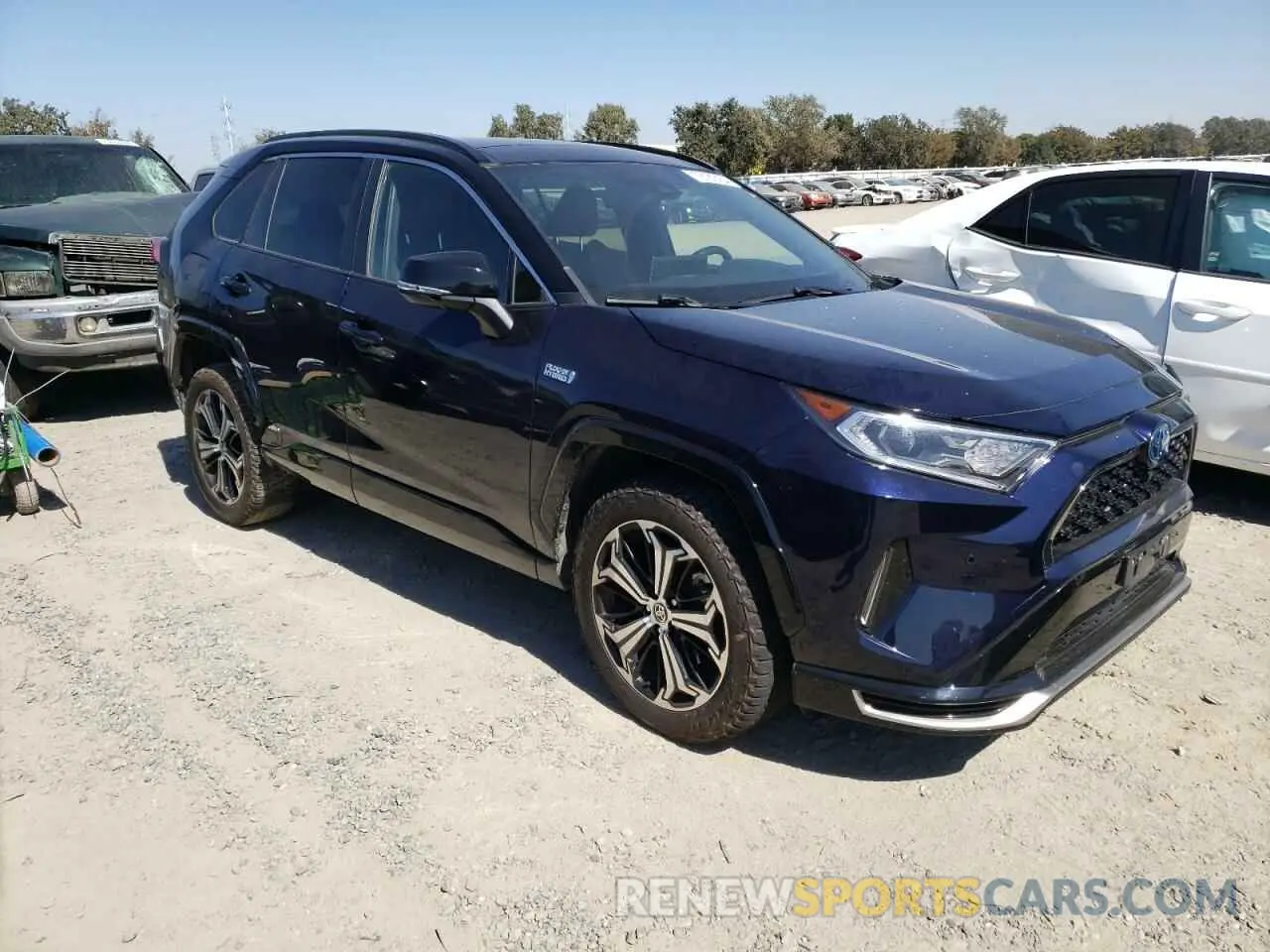4 Photograph of a damaged car JTMFB3FV7MD004621 TOYOTA RAV4 2021