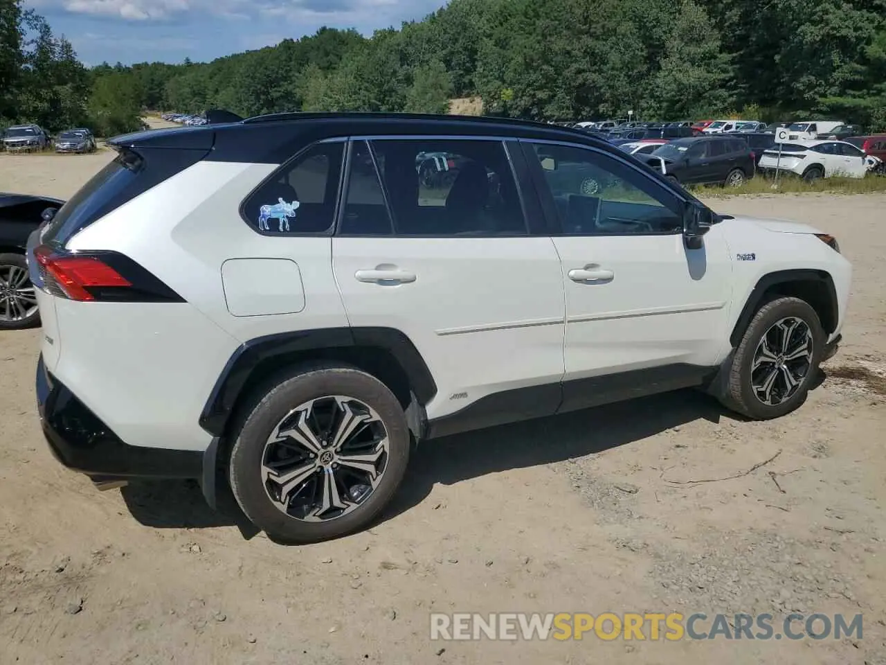3 Photograph of a damaged car JTMFB3FVXMD068393 TOYOTA RAV4 2021